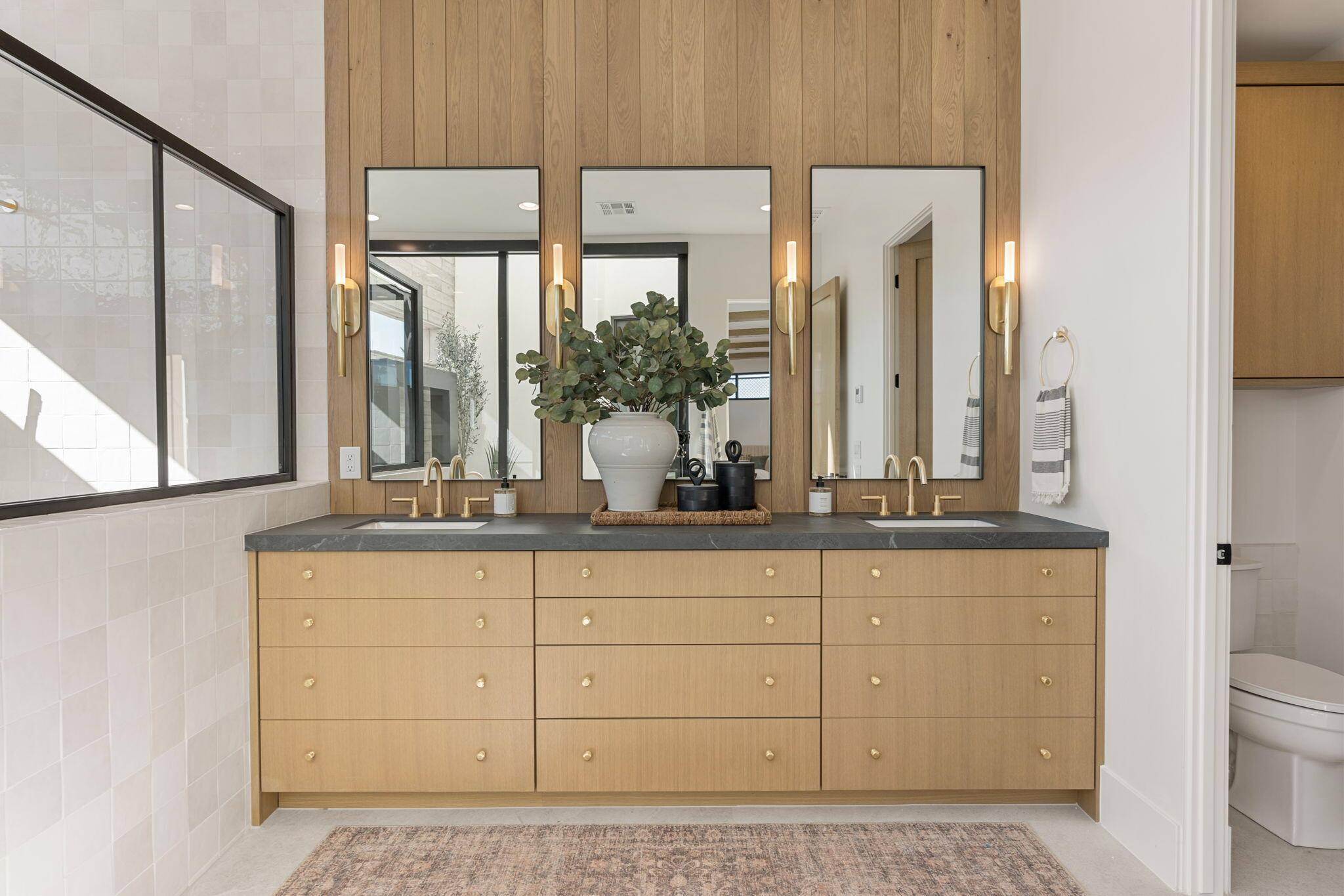 WATERS EDGE DESERT COLOR SHORES - Residential