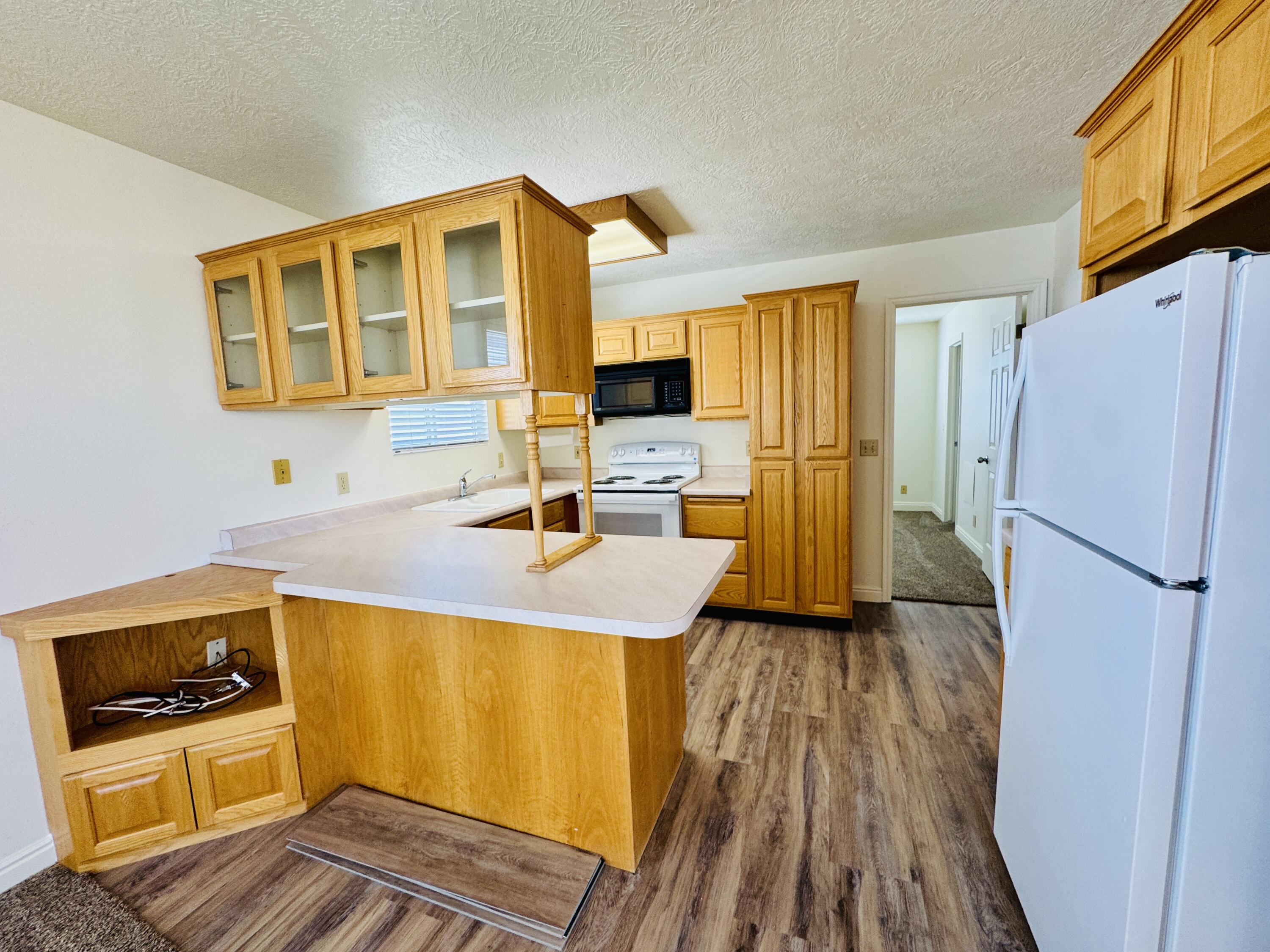 CANYON BREEZE RV RESORT - Residential