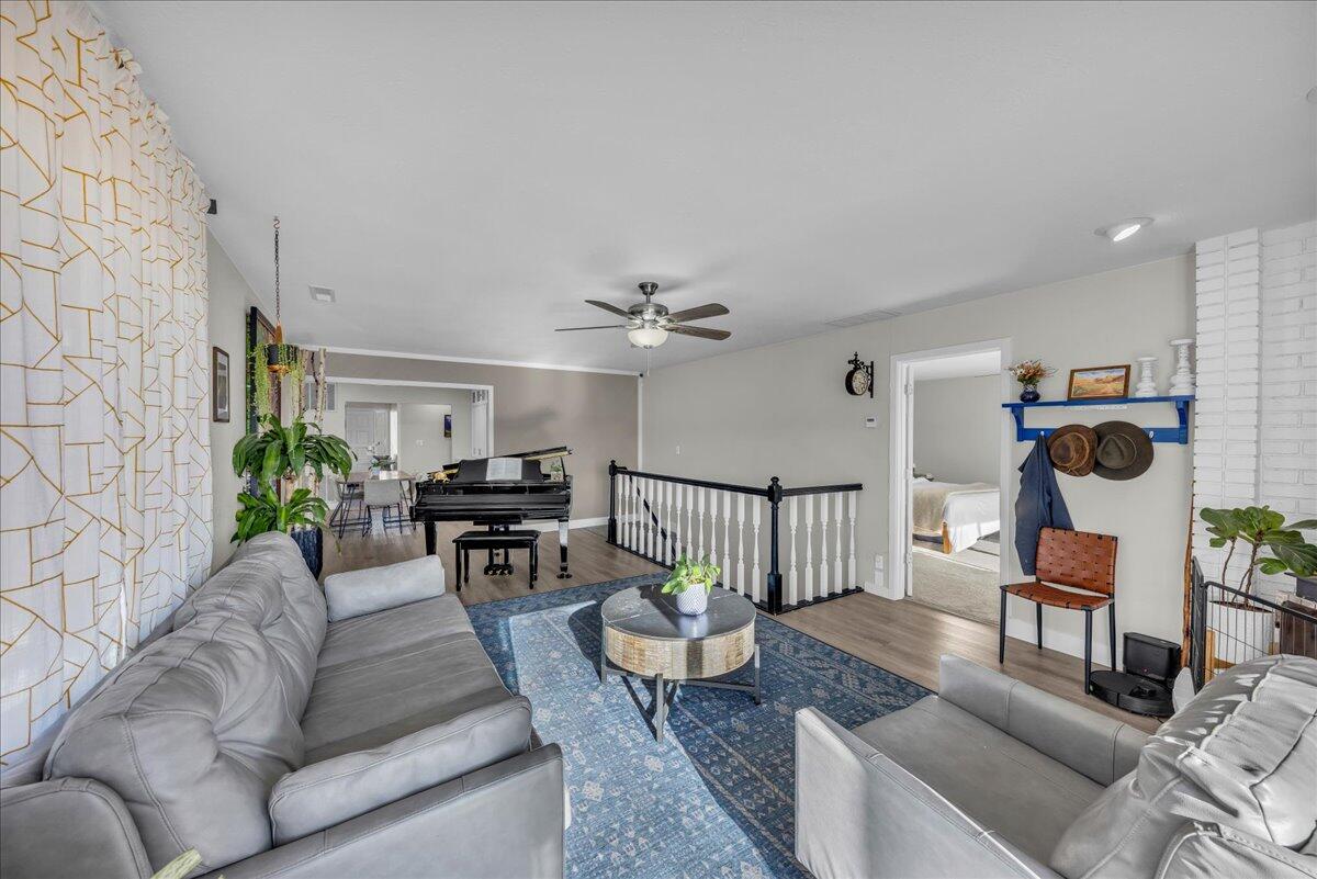 SANTA CLARA HEIGHTS - Residential