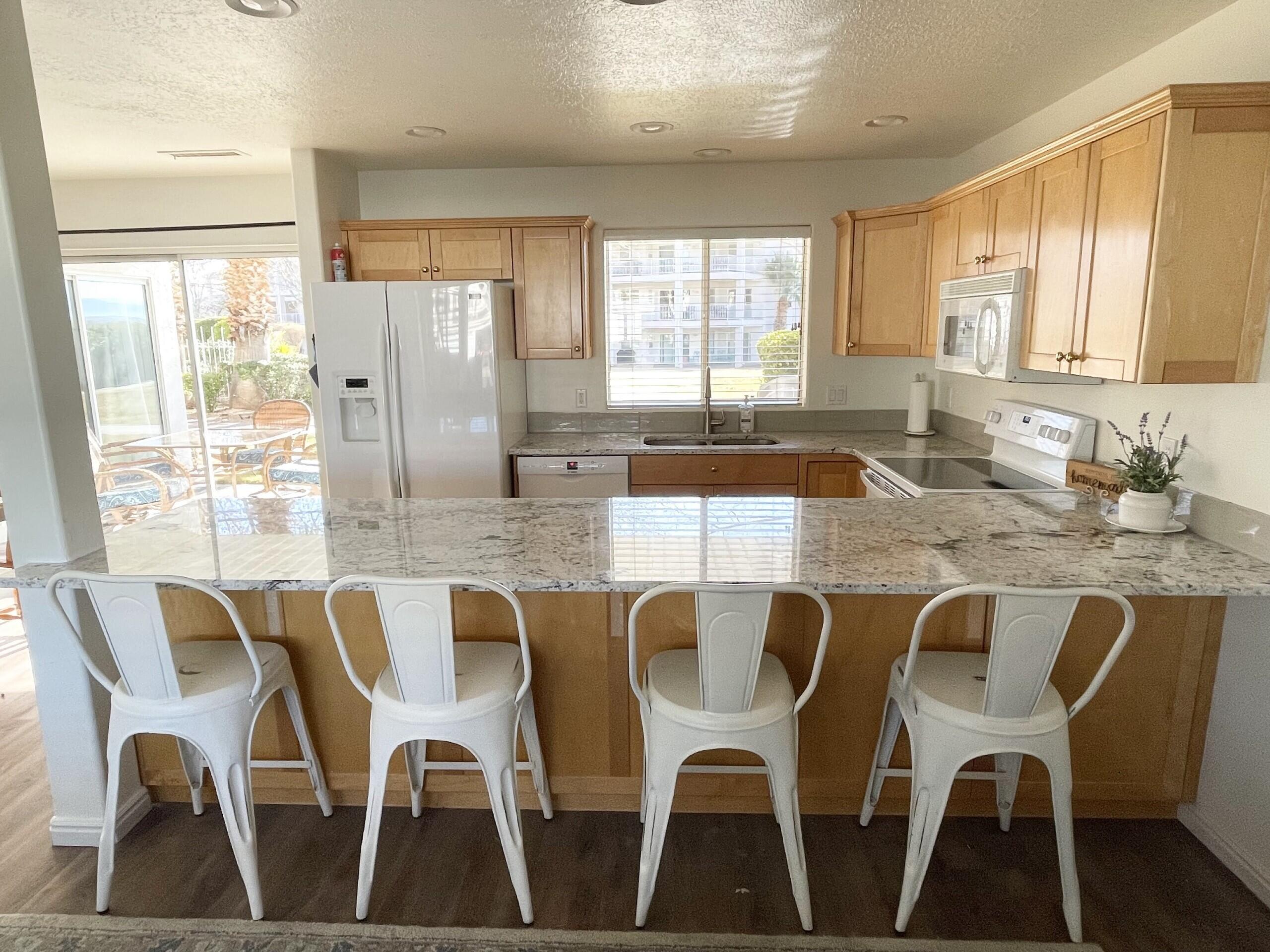 LAS PALMAS RESORT CONDOS - Residential