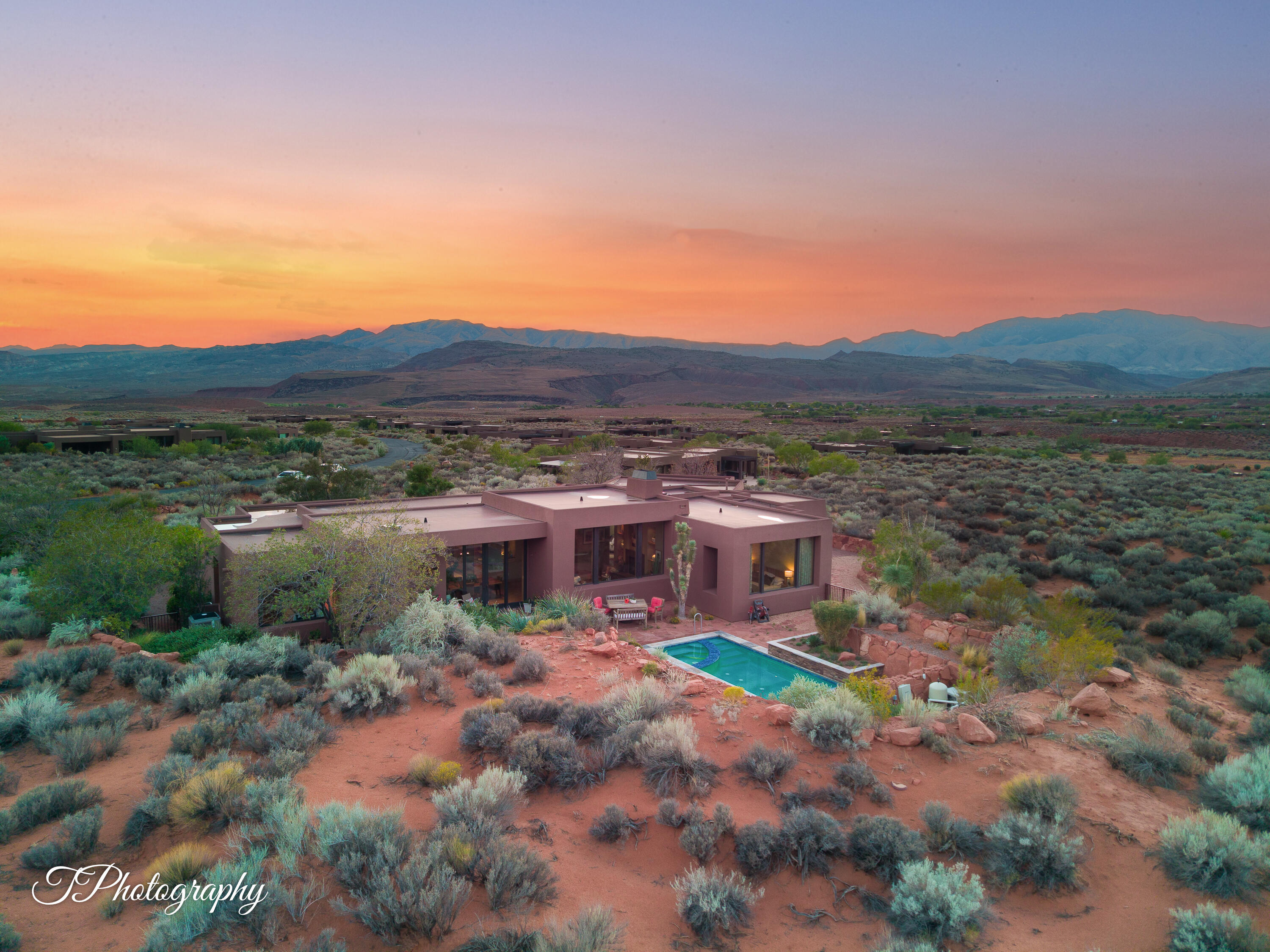 TAVIAWK - Residential