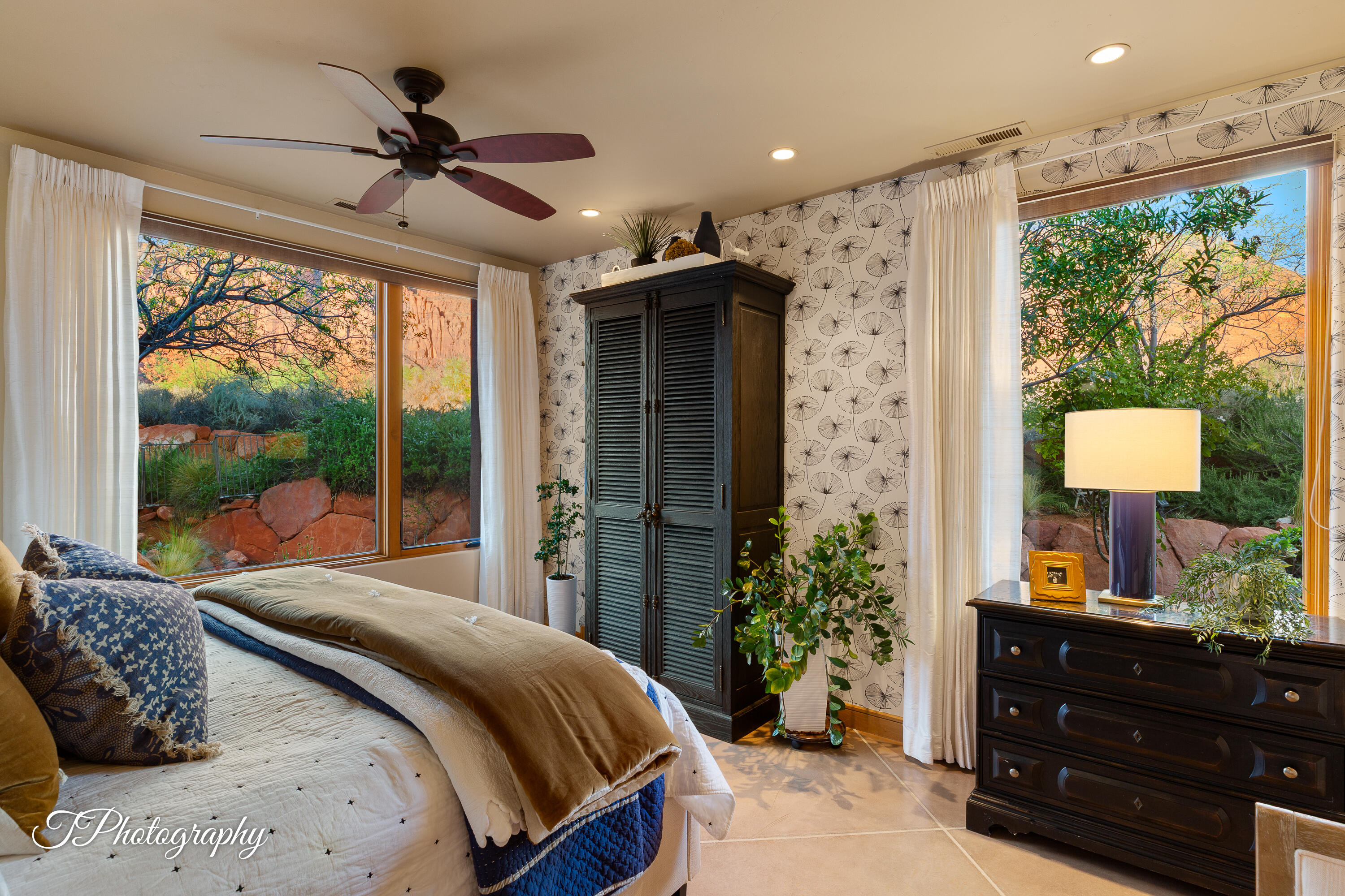 TAVIAWK - Residential