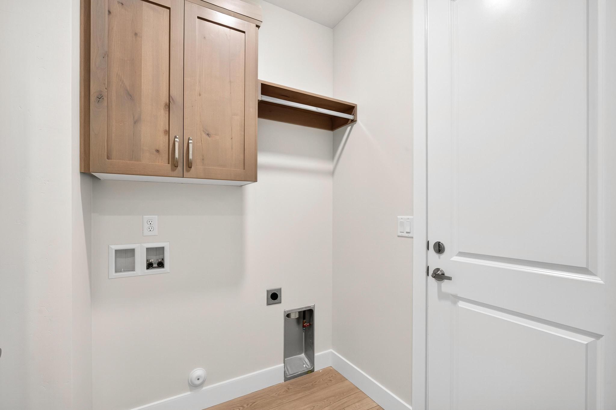 SCENIC POINTE - Residential