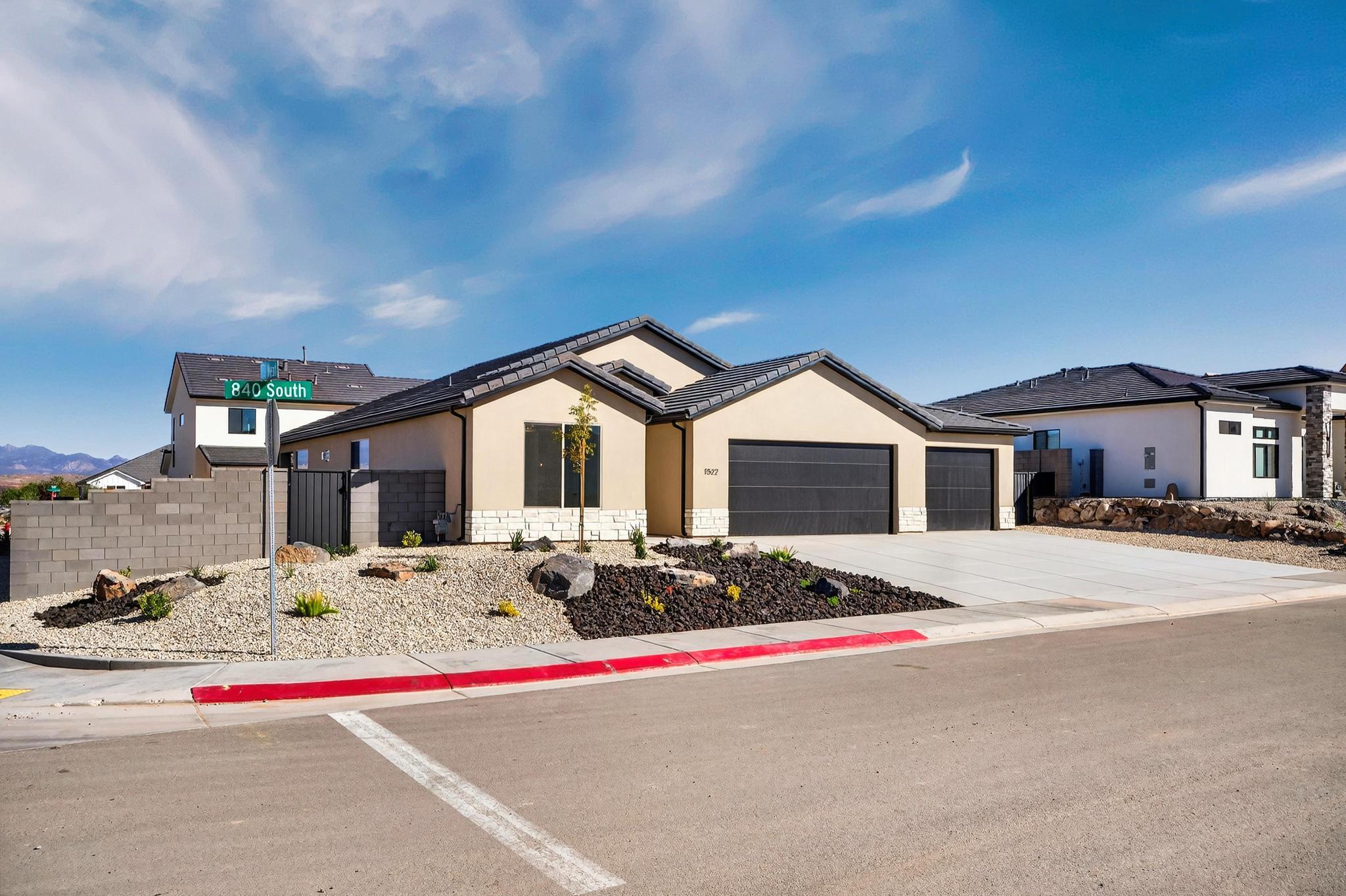 SCENIC POINTE - Residential