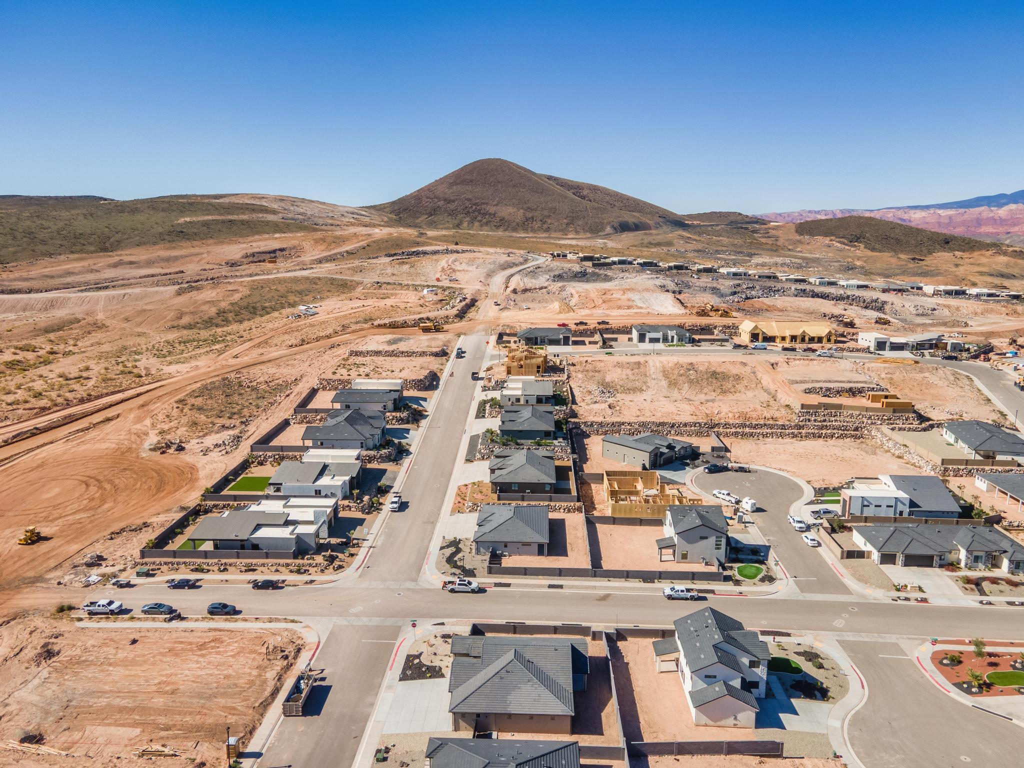 SCENIC POINTE - Residential