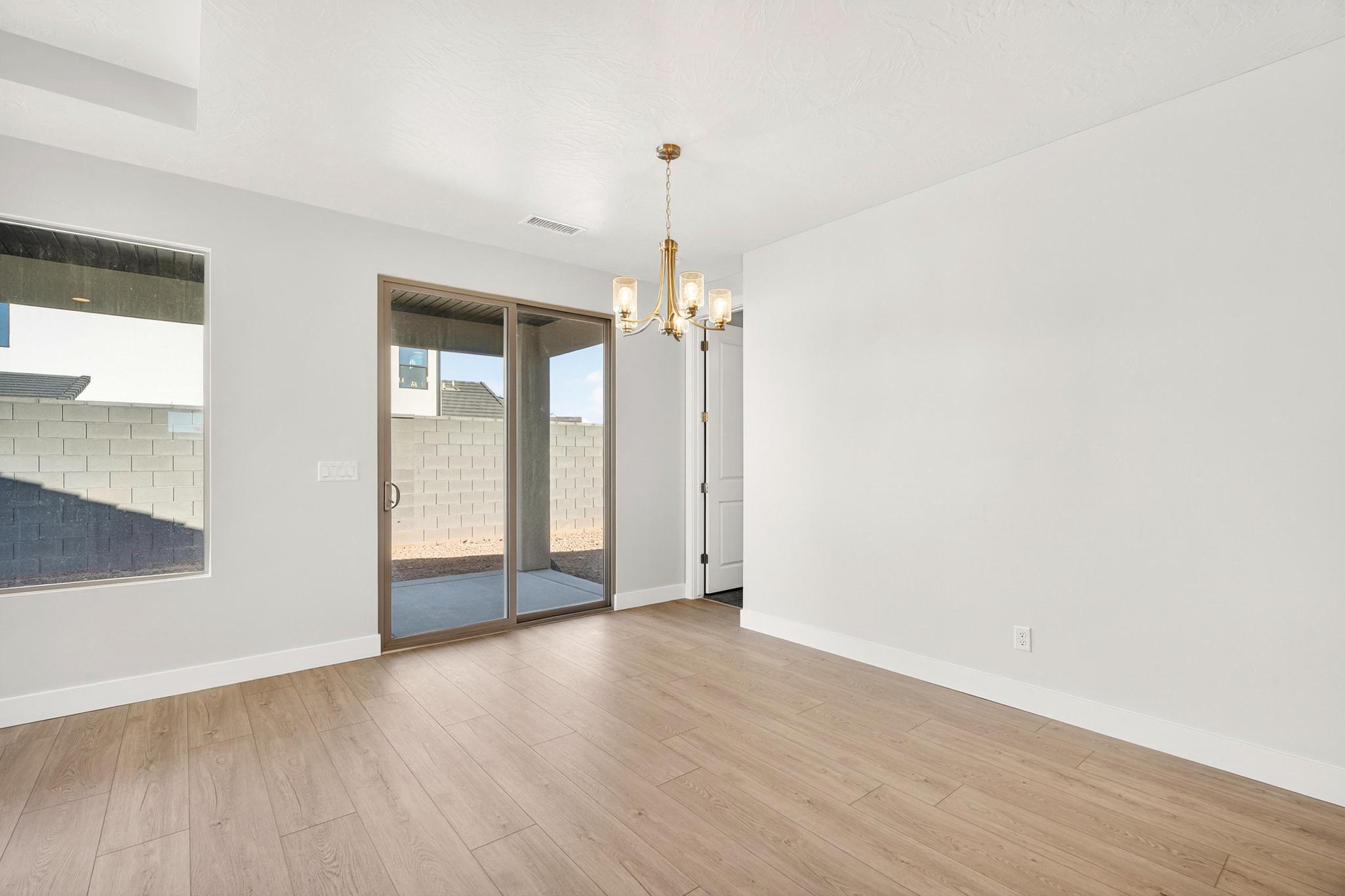 SCENIC POINTE - Residential