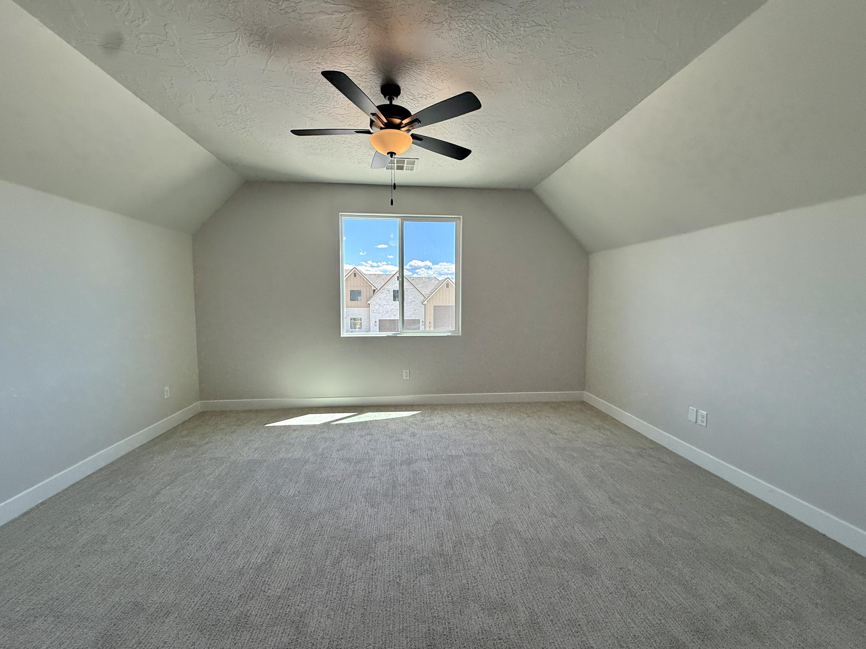 FRANKLIN FIELDS - Residential