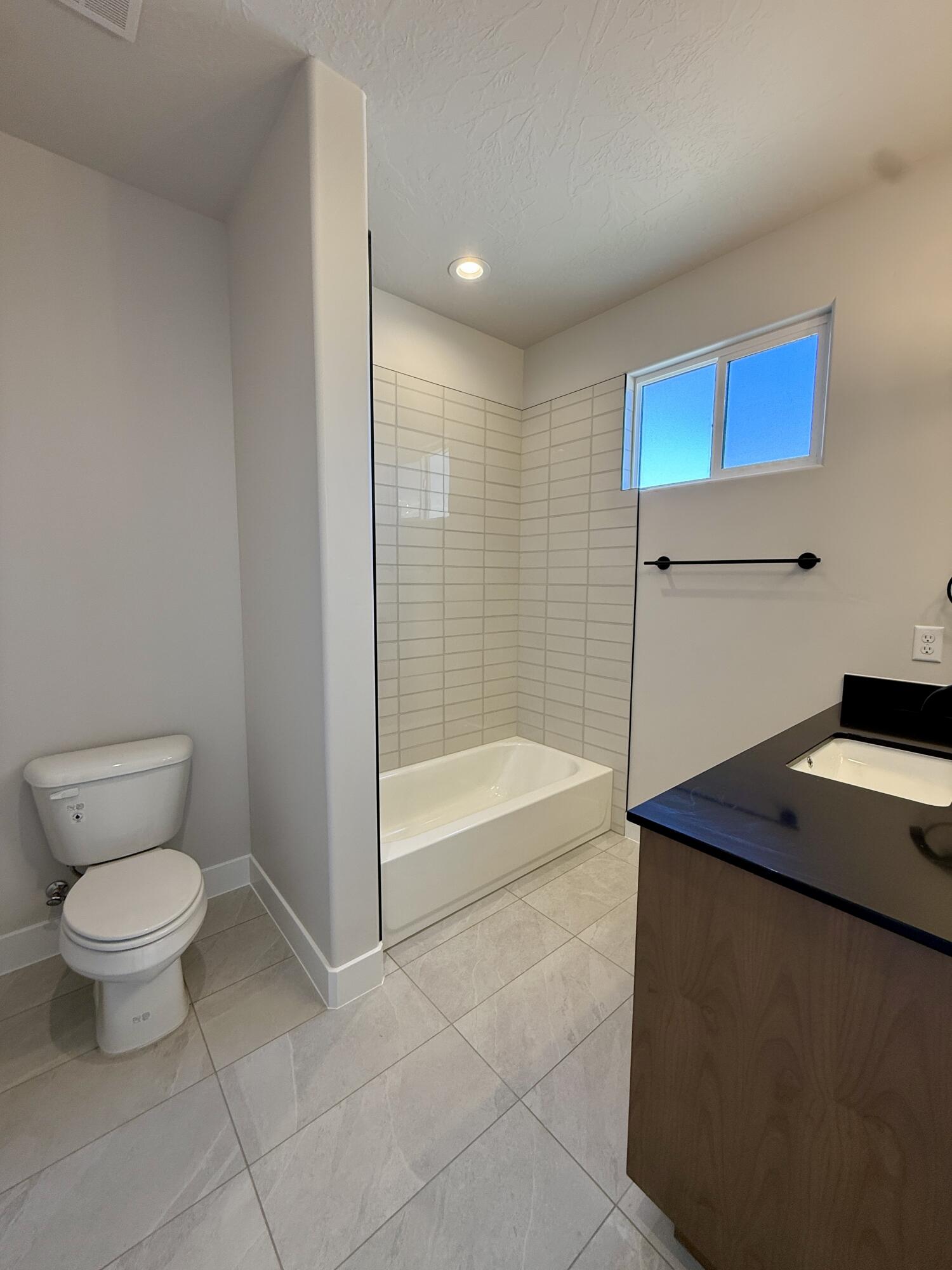 FRANKLIN FIELDS - Residential