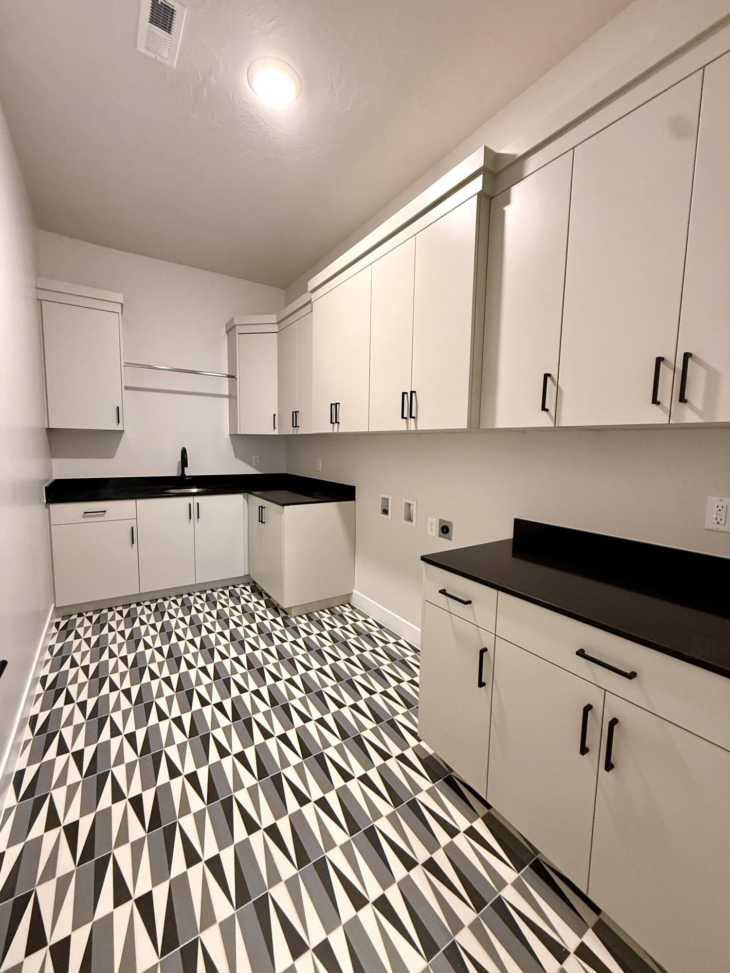 FRANKLIN FIELDS - Residential