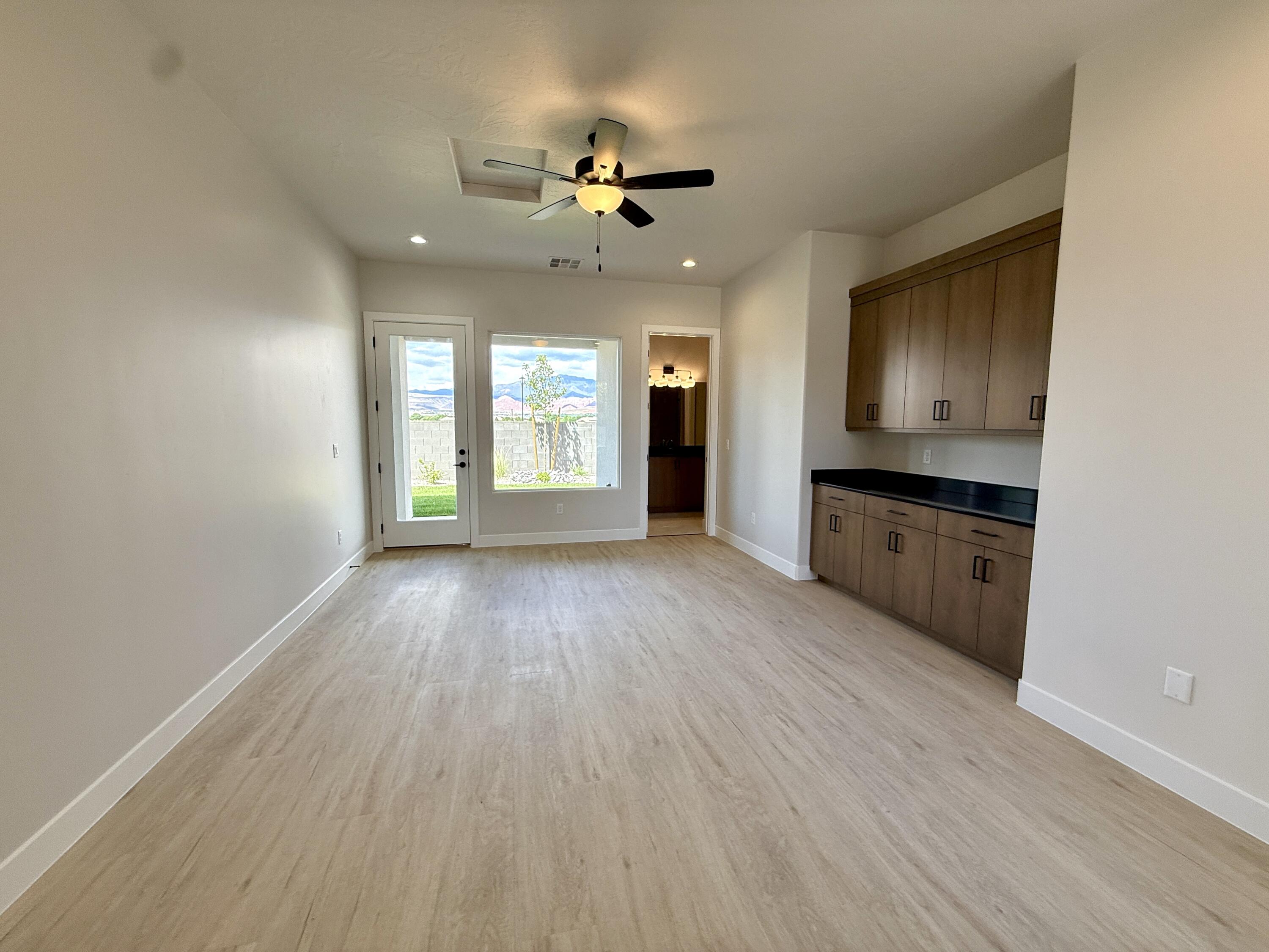 FRANKLIN FIELDS - Residential