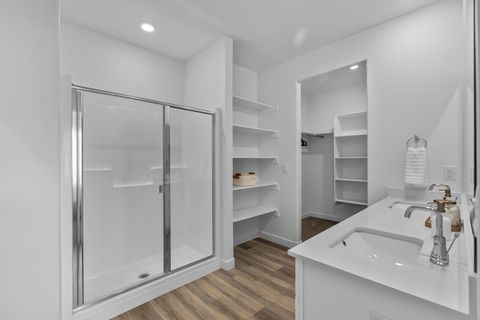 Tiny photo for 1935 S Queens Garden Dr 4260 #4260, Washington, UT 84780 (MLS # 26-268530)