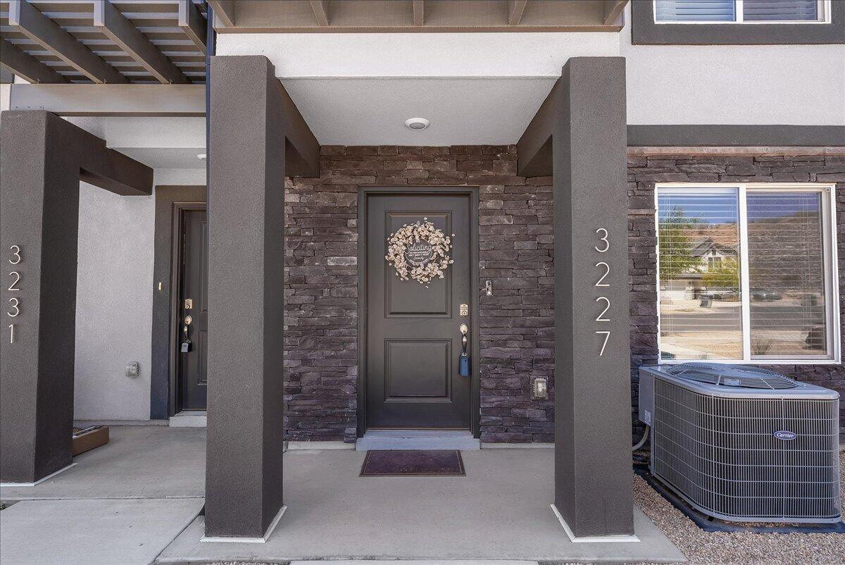 LABYRINTH PT AT LG VALLEY - Residential