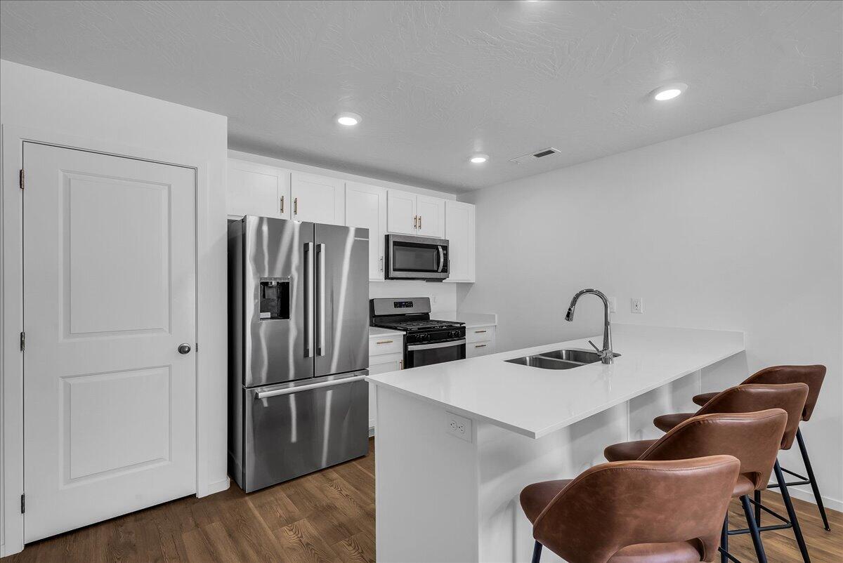 LABYRINTH PT AT LG VALLEY - Residential