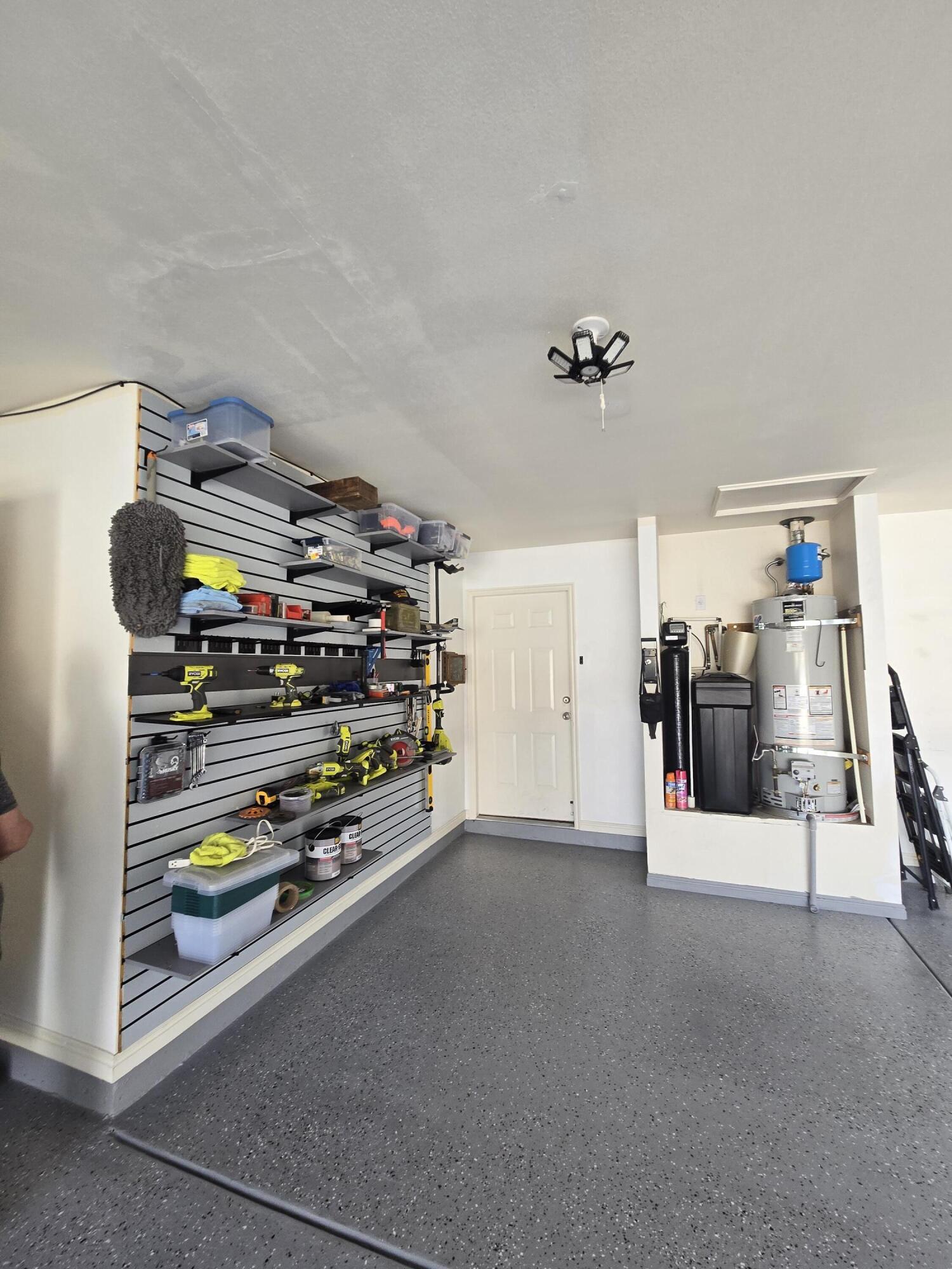 HORIZONS WEST - Residential