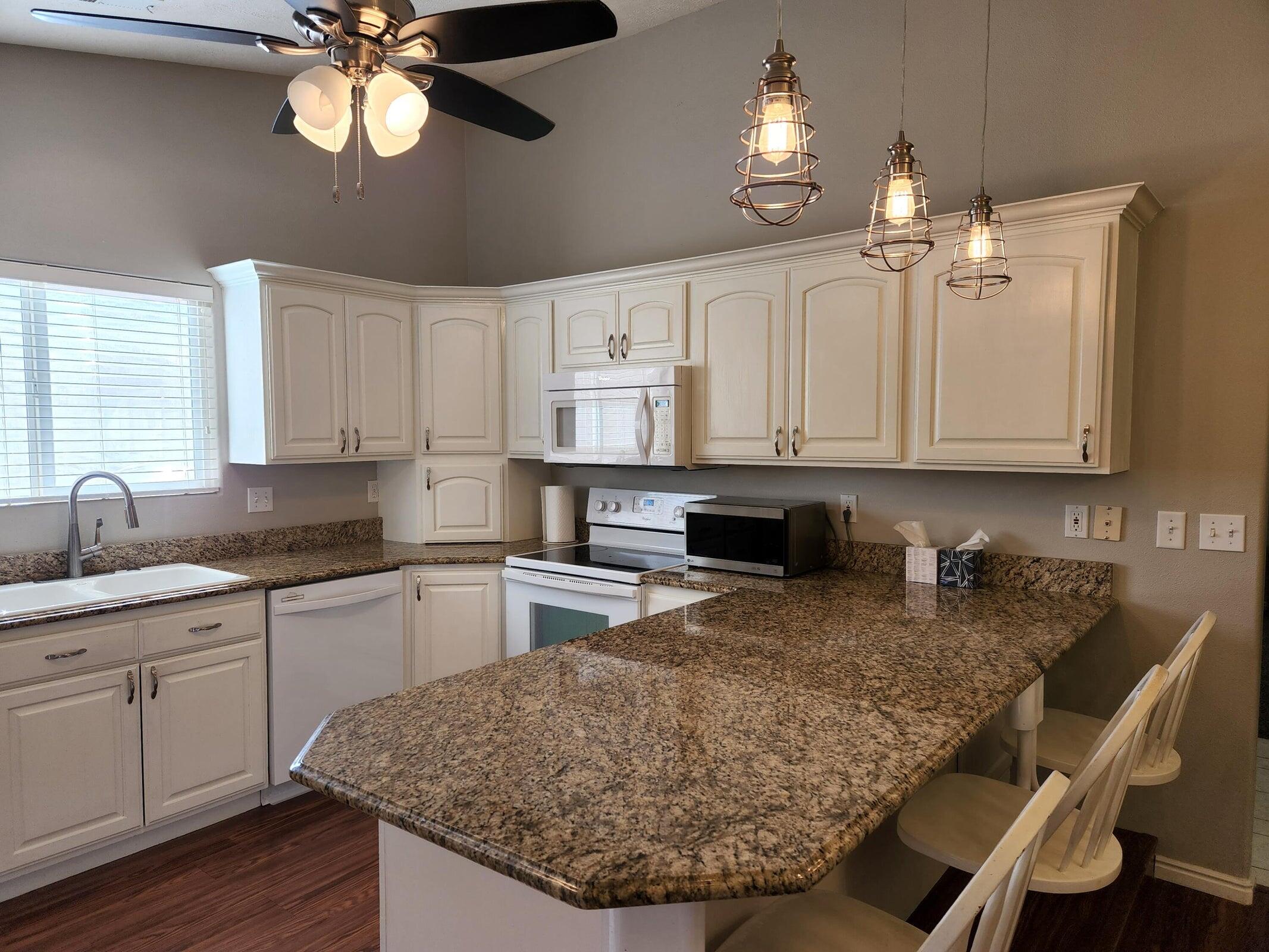 HORIZONS WEST - Residential