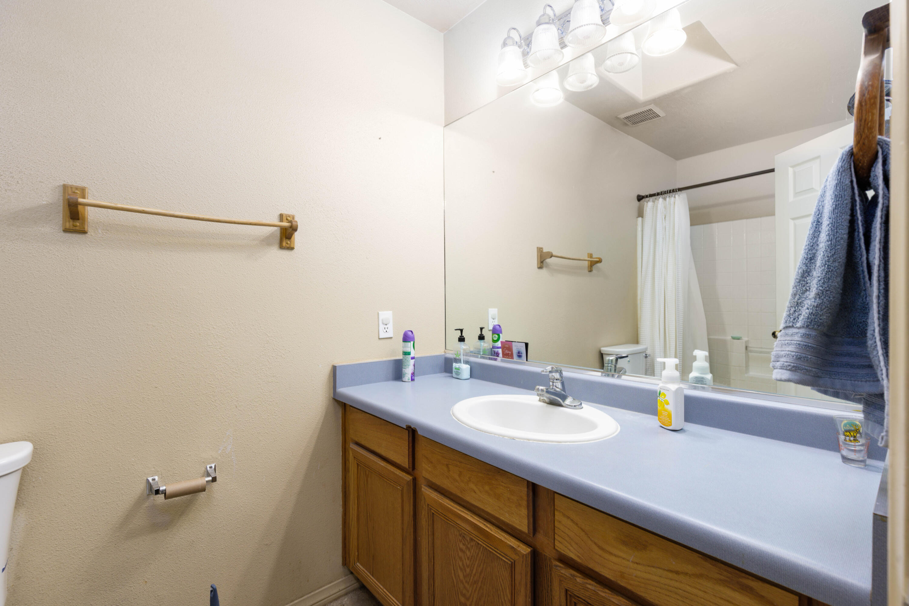 MOUNTAIN CHARM - Residential