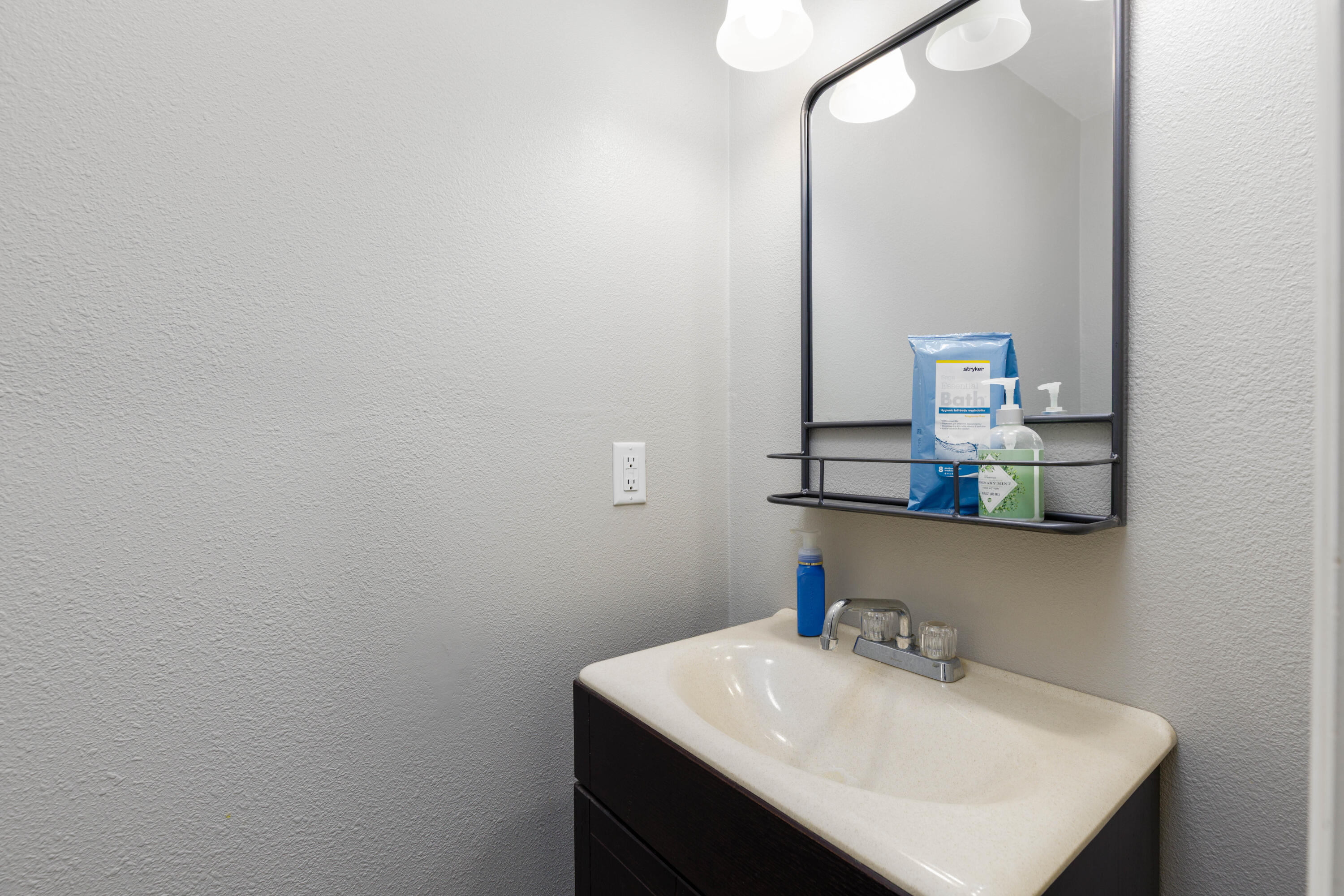 MOUNTAIN CHARM - Residential