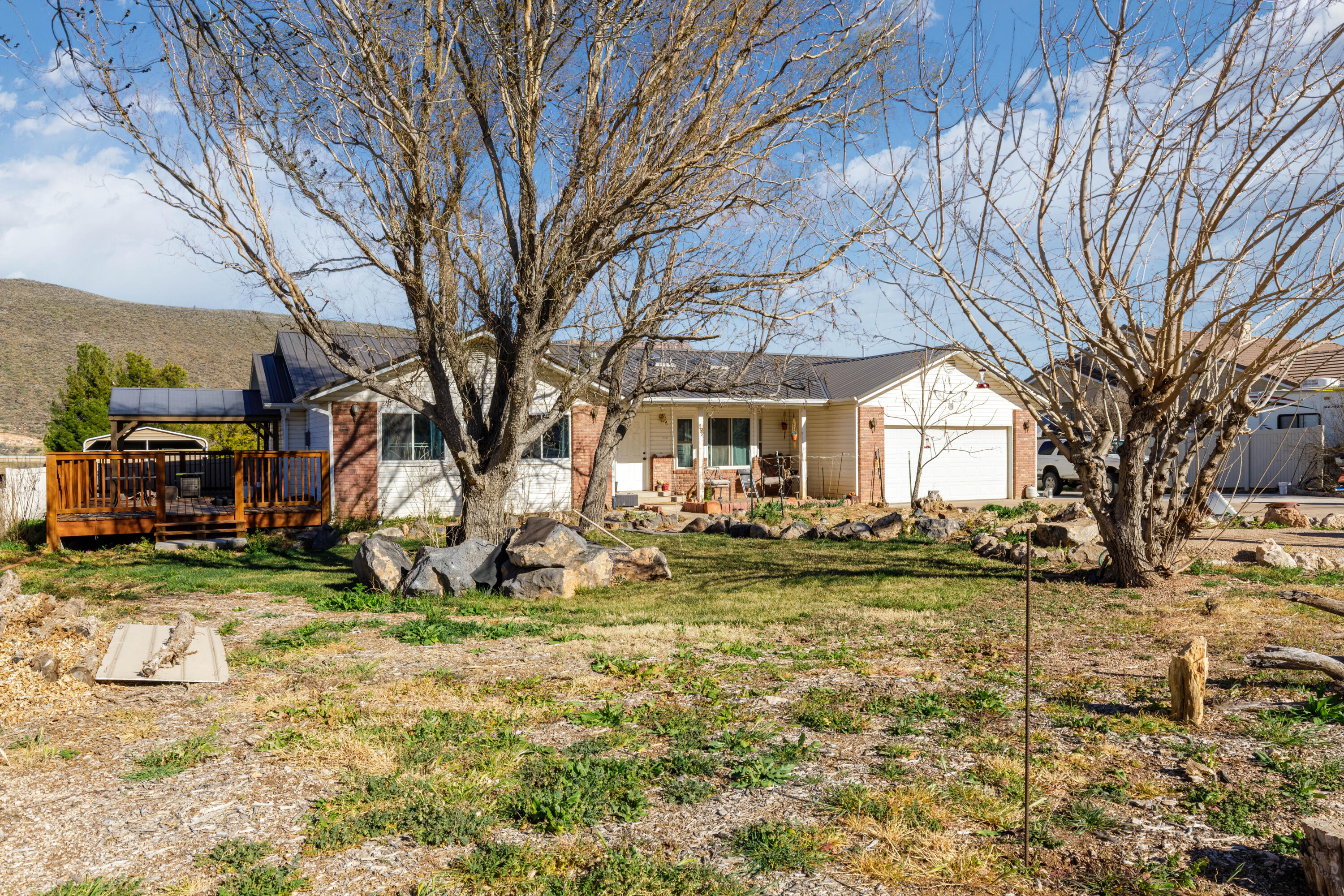 MOUNTAIN CHARM - Residential