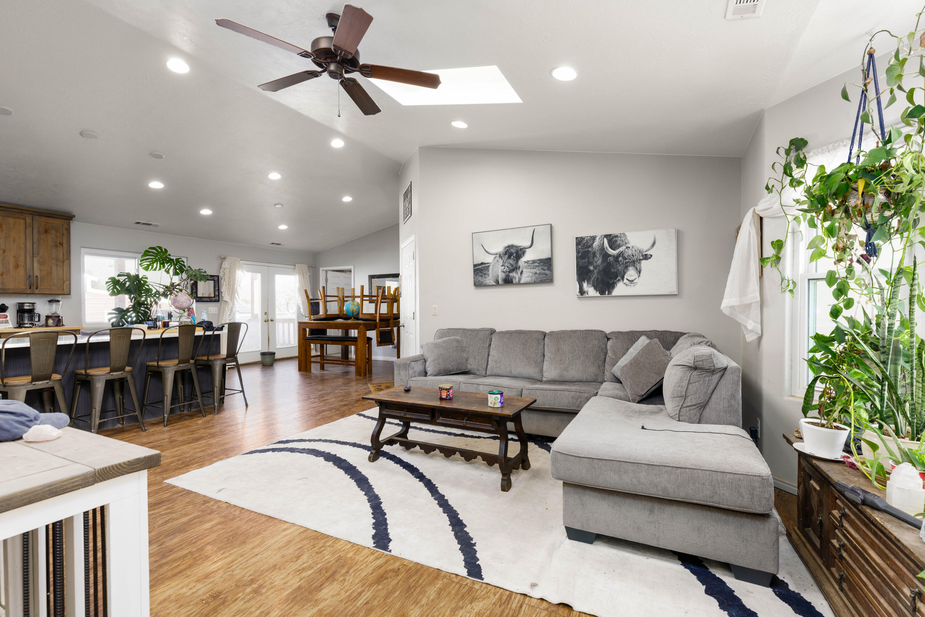 MOUNTAIN CHARM - Residential