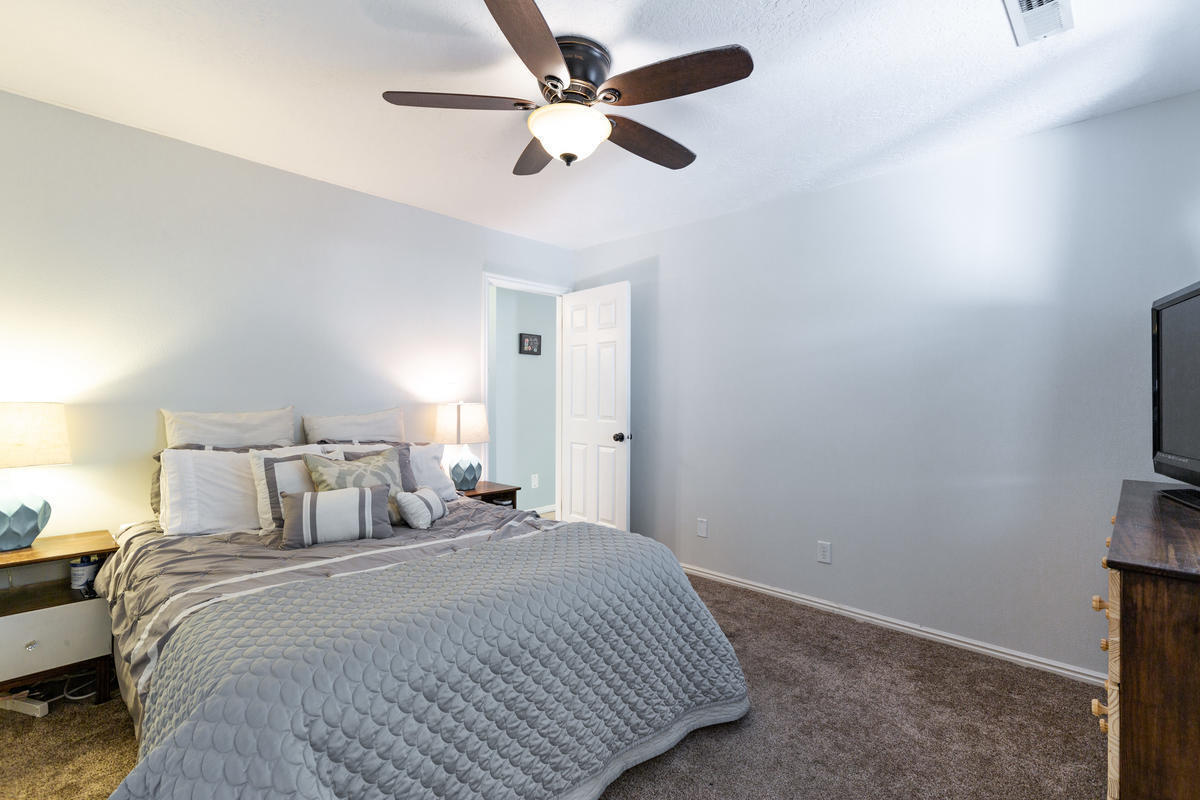 ALPHA TOWNHOMES - Residential