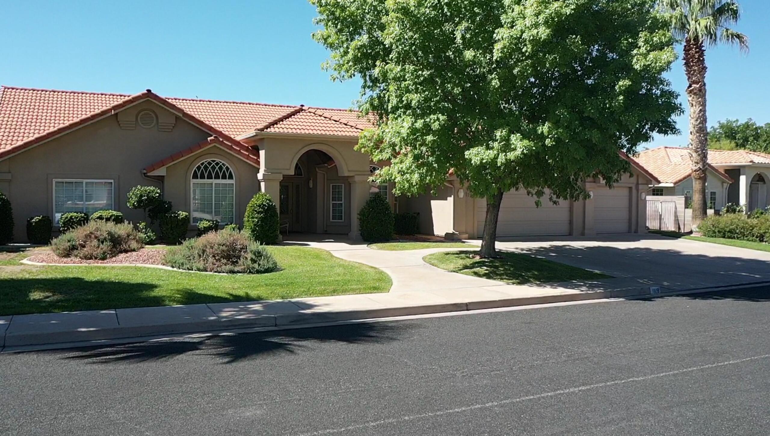 ST JAMES PLACE - Residential