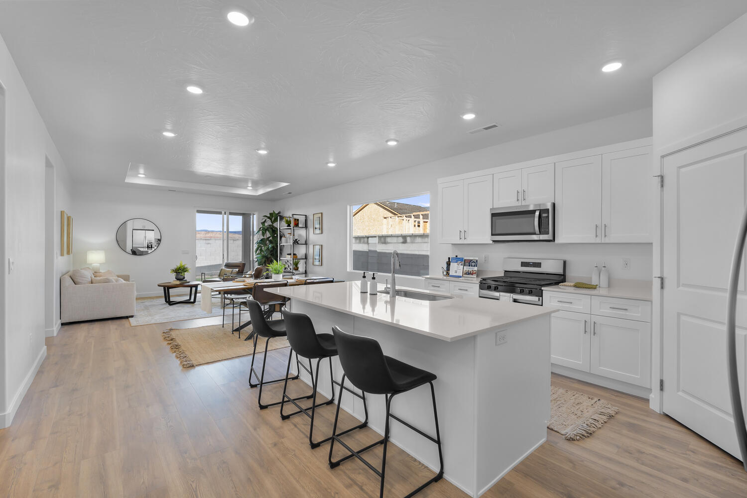 STANDING ROCK WEST AT LONG VALLEY - Residential