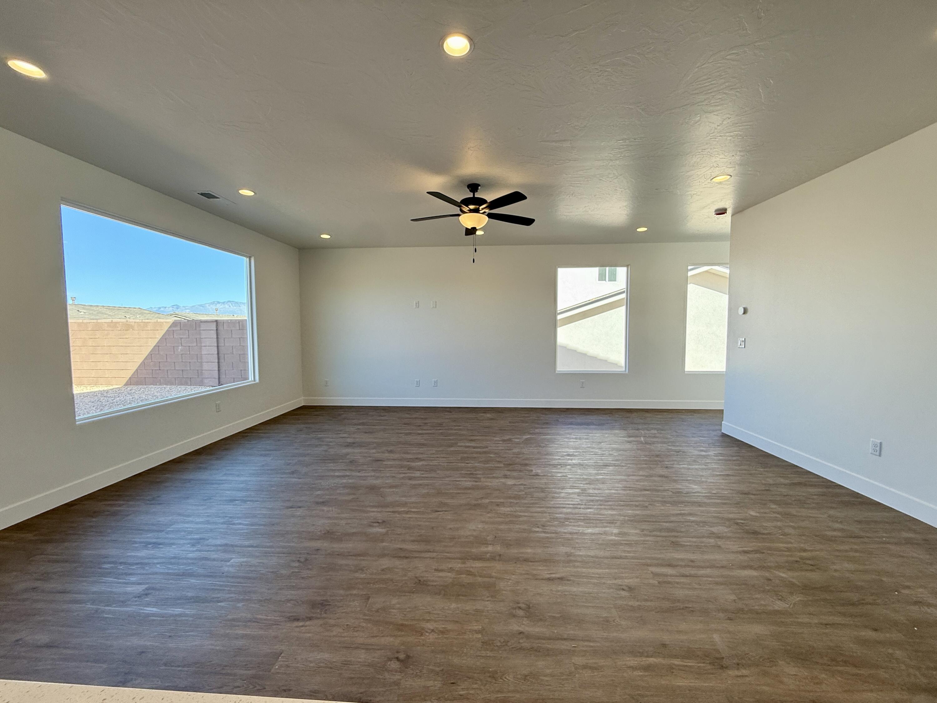 DESERT RESERVE - Residential