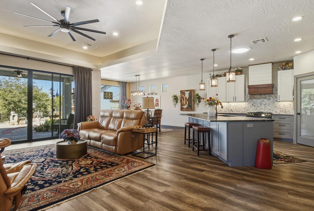 Photo of 2052 W 510 N CIR, Saint George, UT 84770 (MLS # 26-276814)