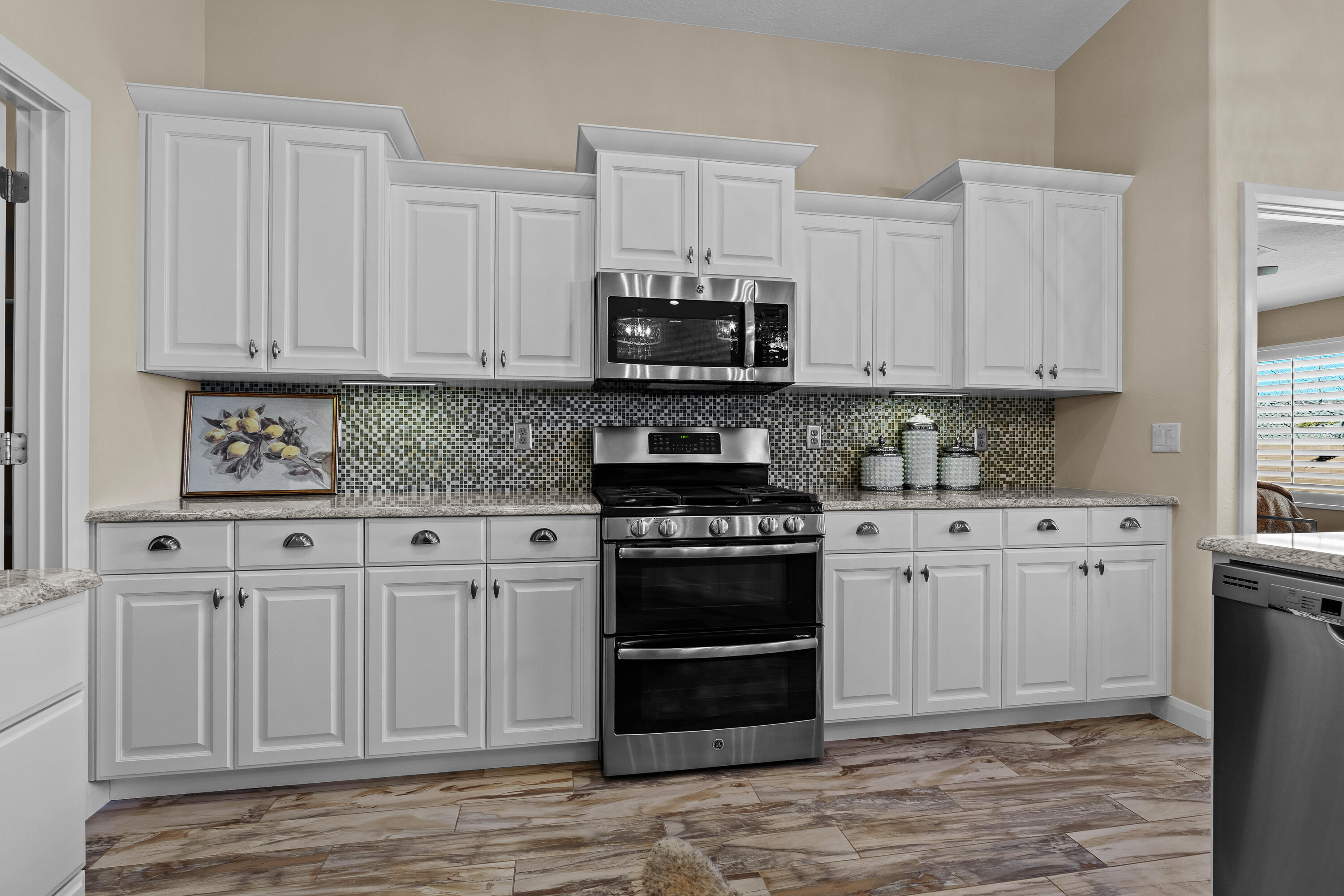 RIVERSTONE - Residential