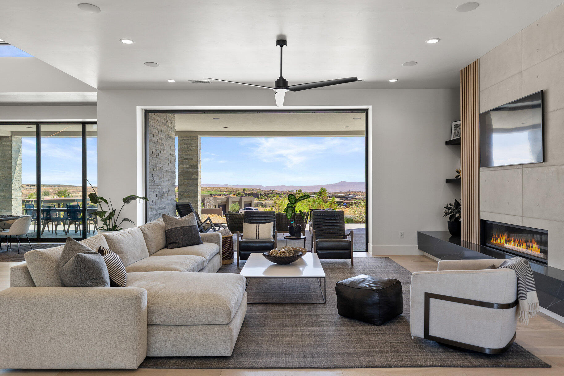 LEDGES OF ST GEORGE - Residential