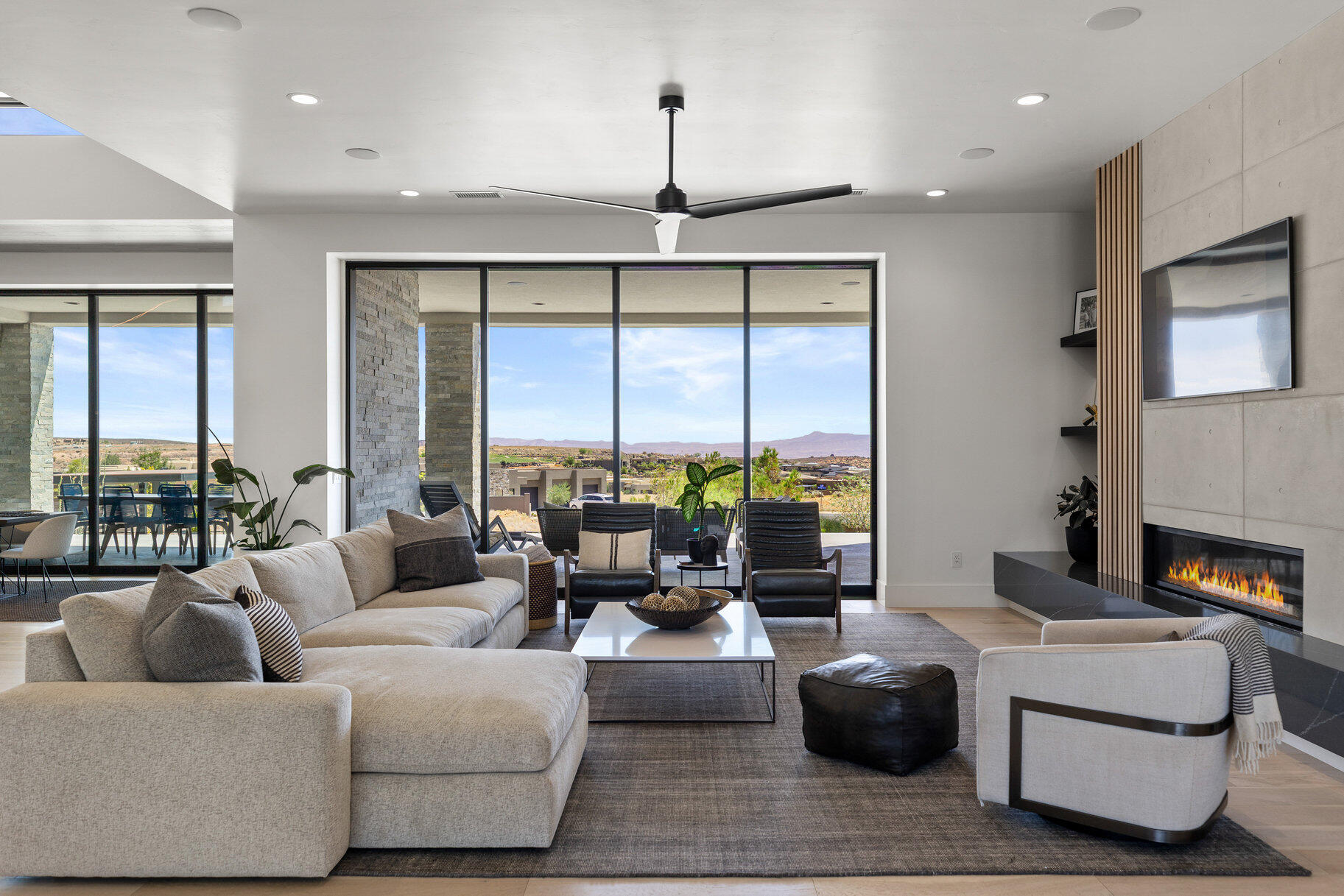 LEDGES OF ST GEORGE - Residential