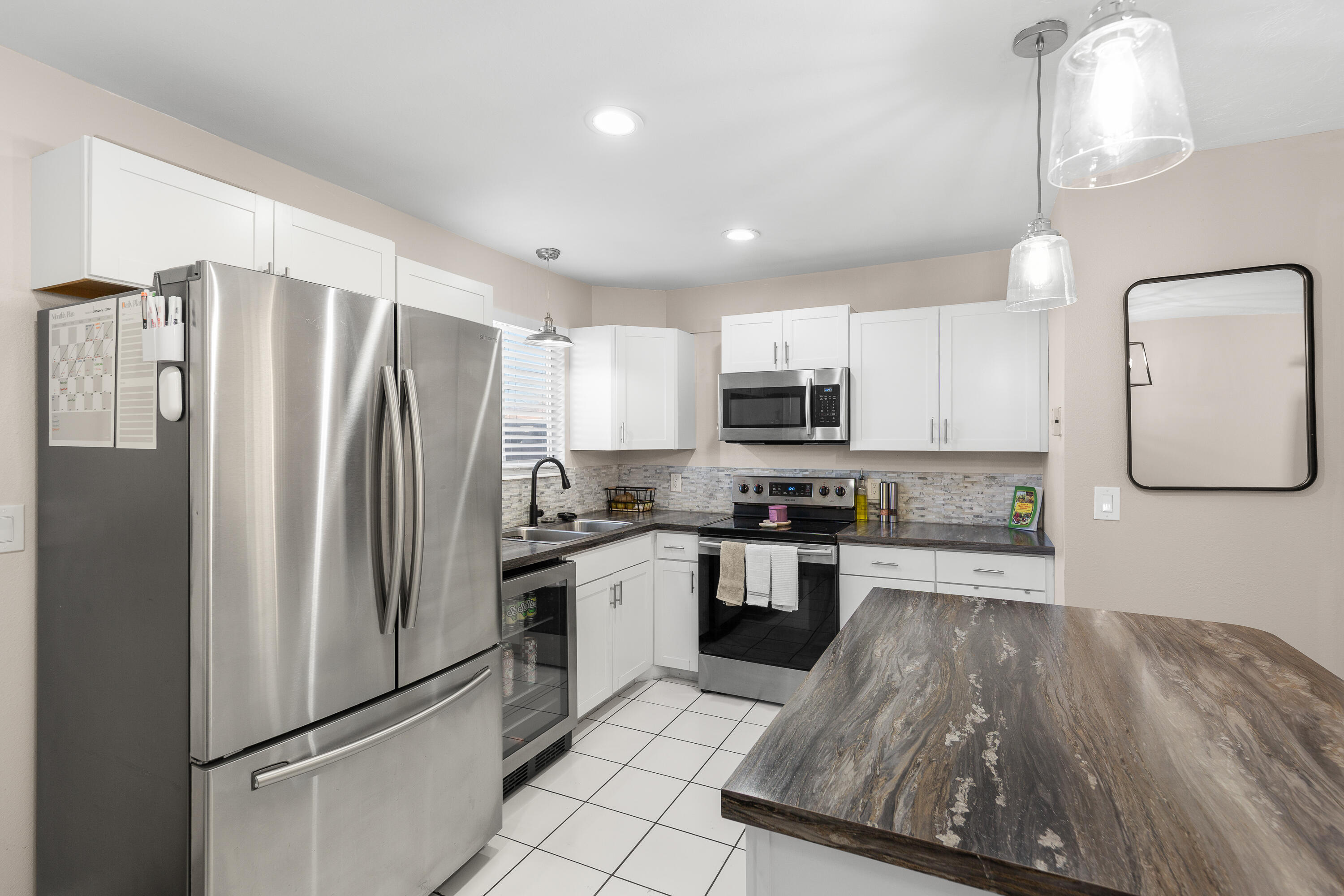 COLOR VIEW TOWNHOMES - Residential