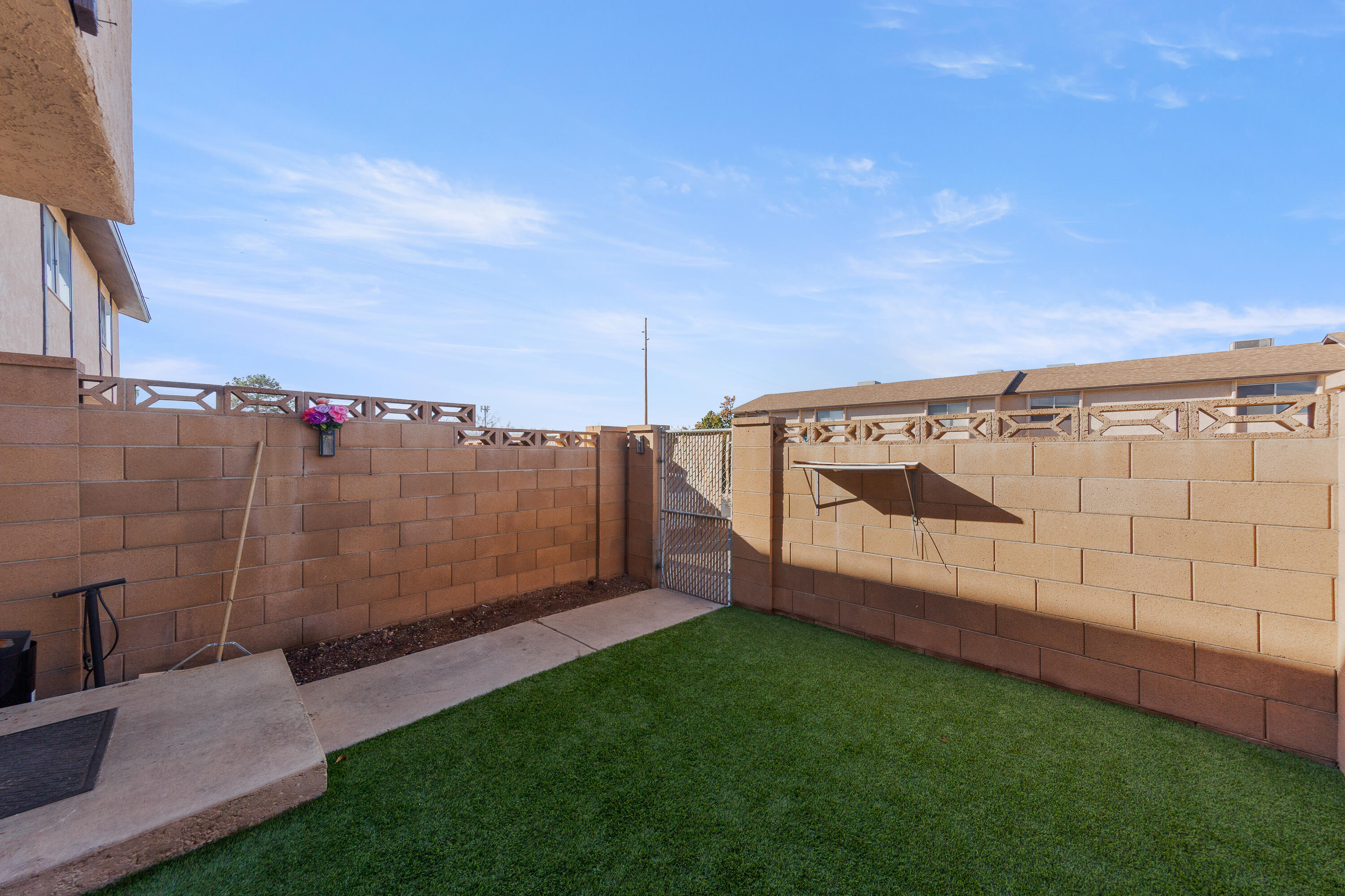 COLOR VIEW TOWNHOMES - Residential