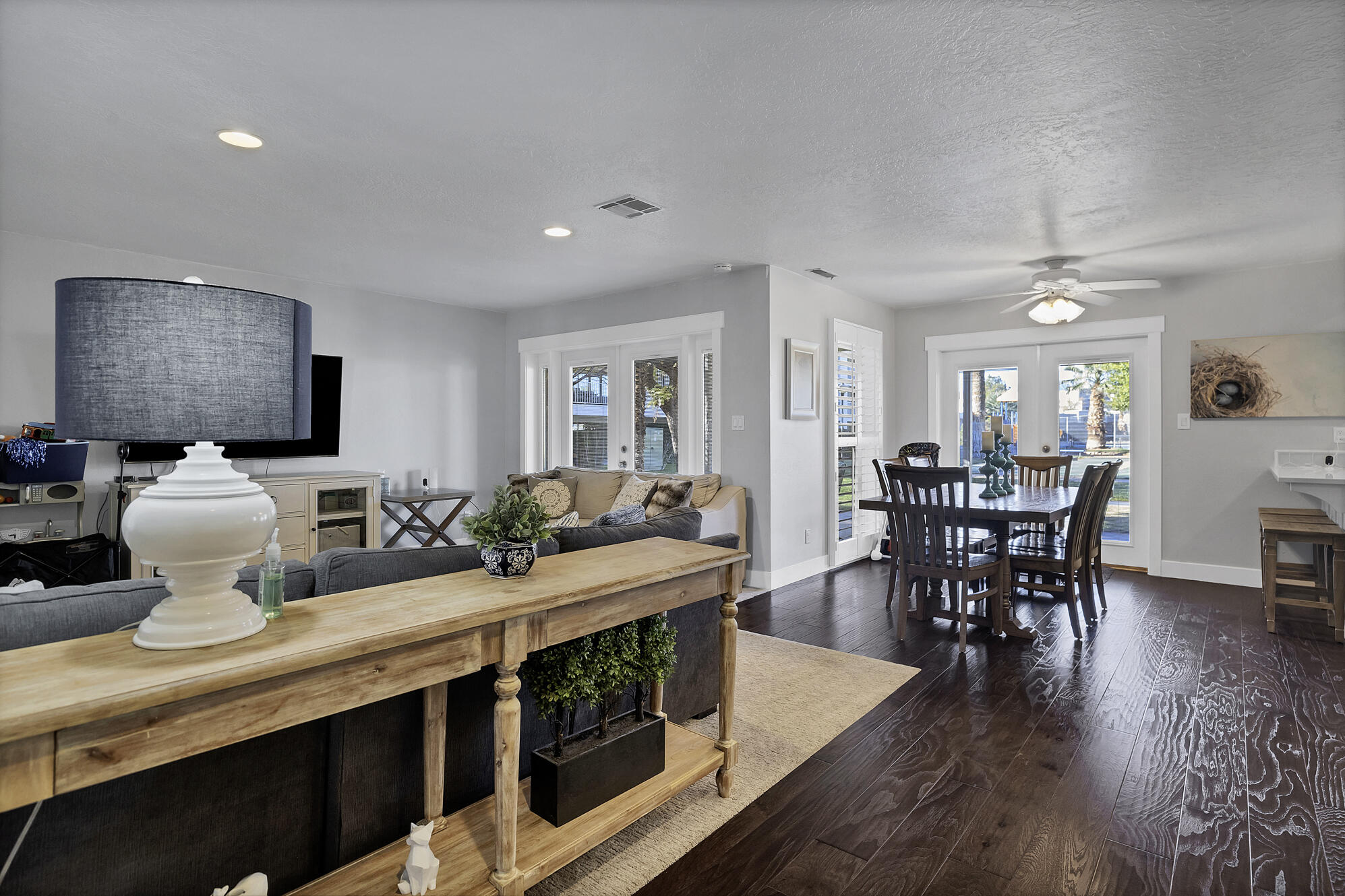 LAS PALMAS RESORT CONDOS - Residential