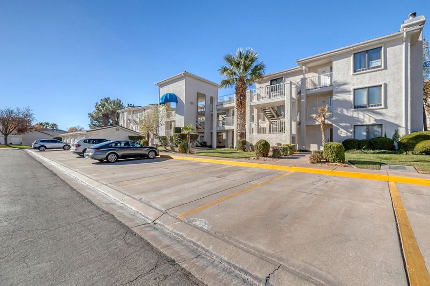 Ground level unit - ''Turn Key''  Furniture & decorations Included. Completely updated 2021 with beautiful wood floors, stainless appliances. Owner use only, never in the rental pool, Short term/vacation rental approved. Unit next door is also available lot #1503. The Las Palmas Resort at Green Valley offers a variety of resort-style amenities designed for relaxation and recreation. Enjoy the Heated Year-Round Pool, Outdoor Pools, Hot Tub, Pickleball, Playgrounds & Fitness Center.