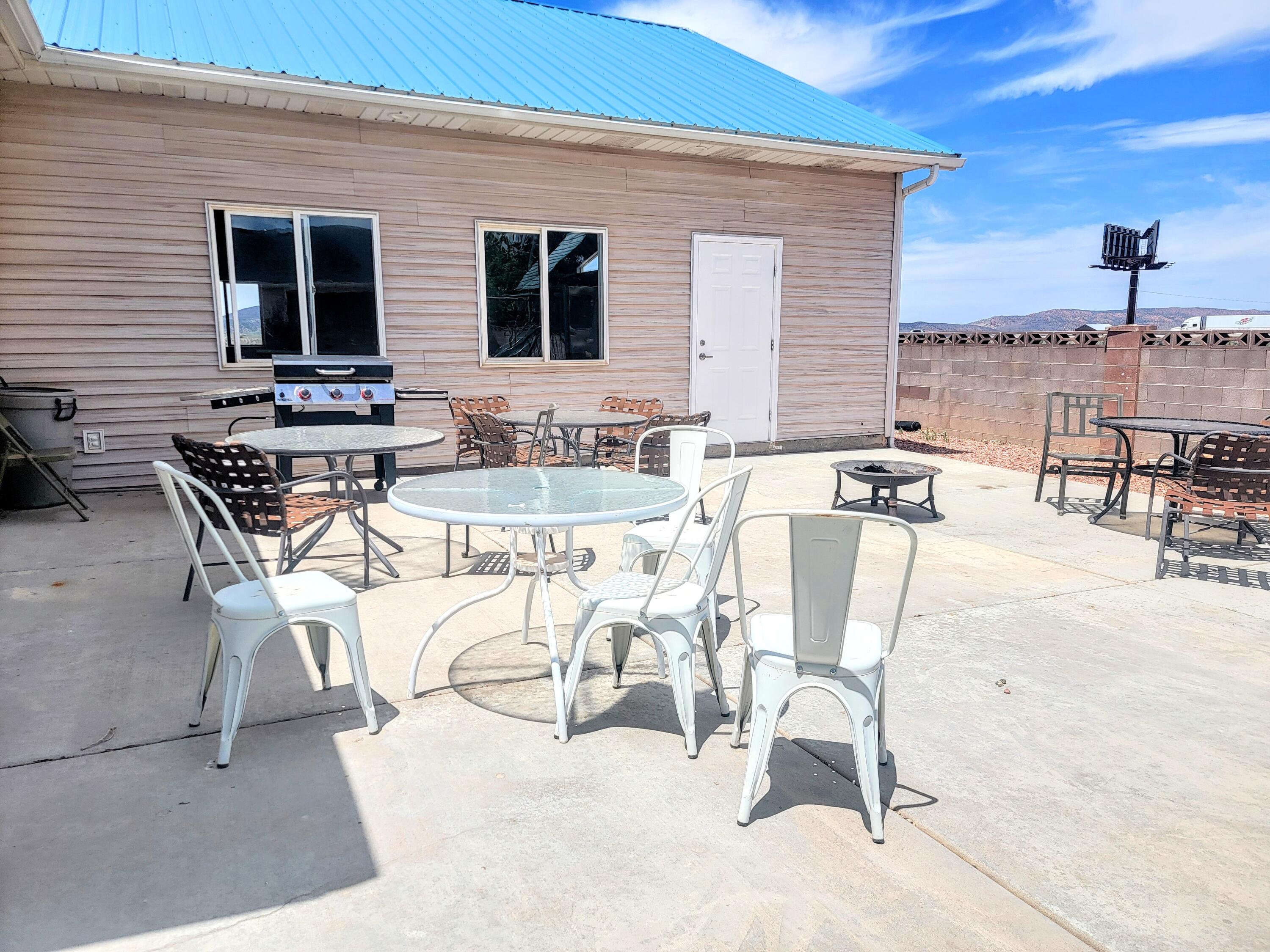 EAGLE ROCK - Residential