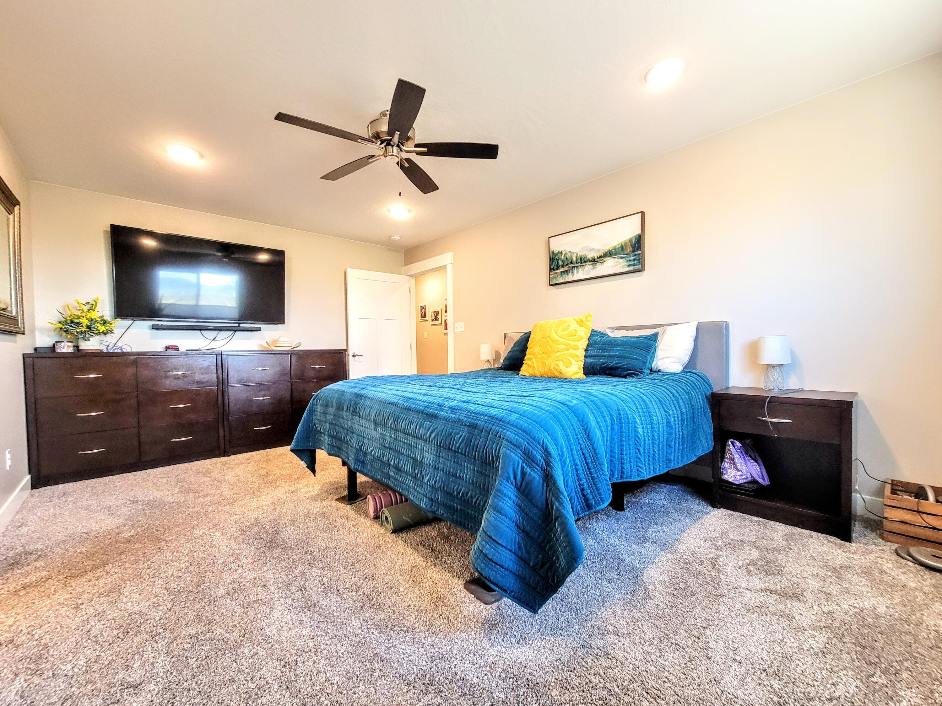 EAGLE ROCK - Residential