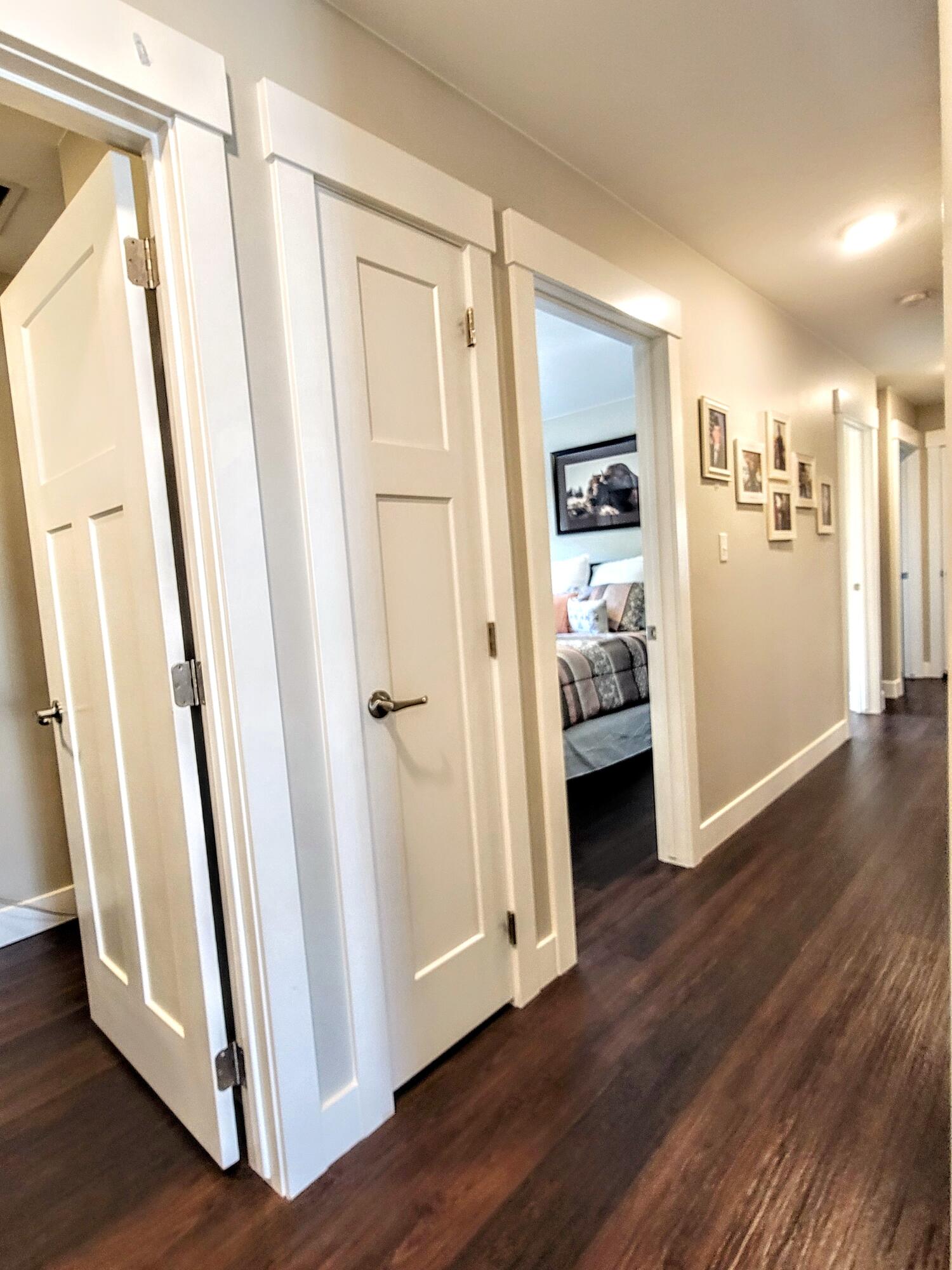 EAGLE ROCK - Residential