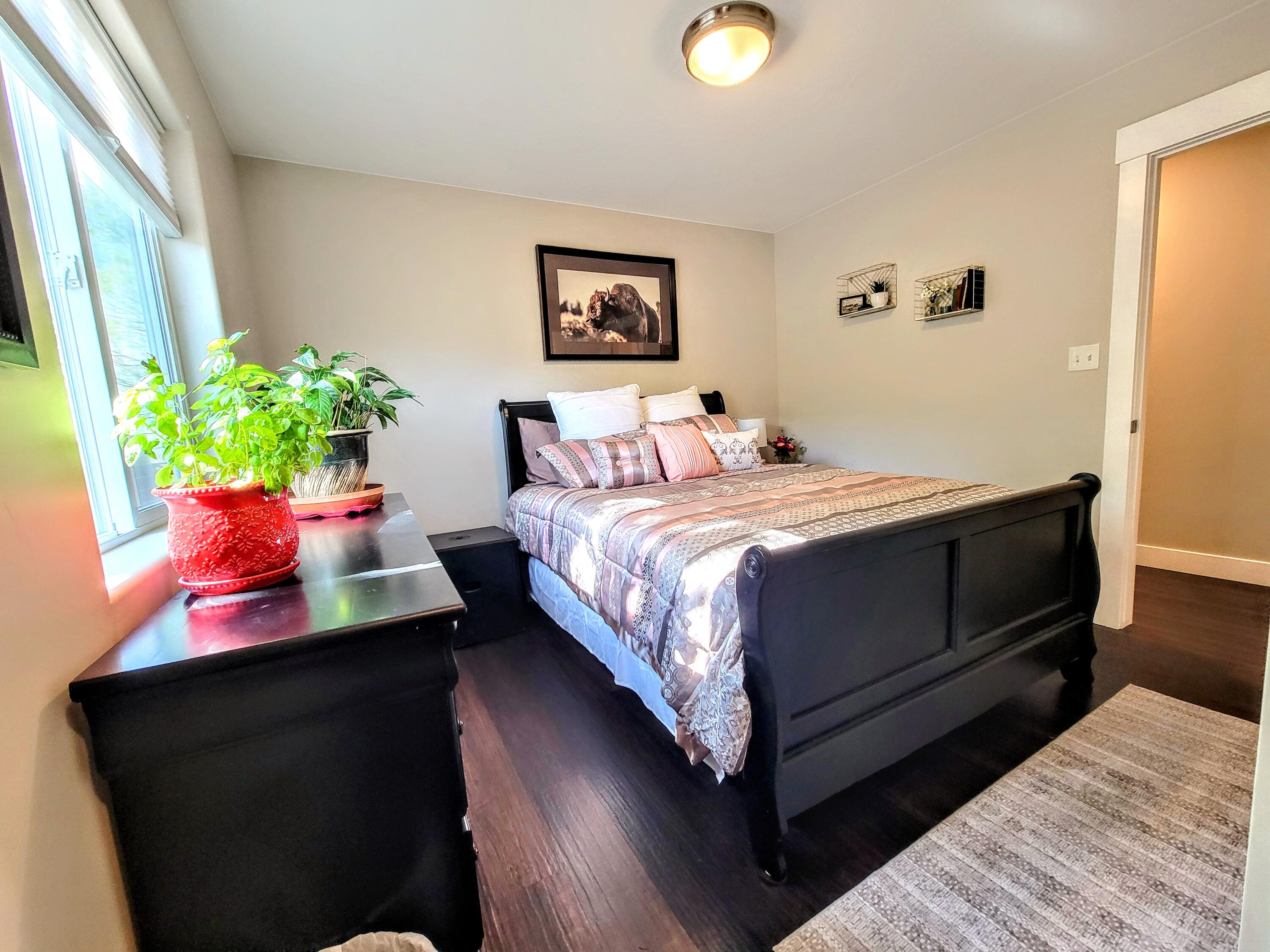 EAGLE ROCK - Residential