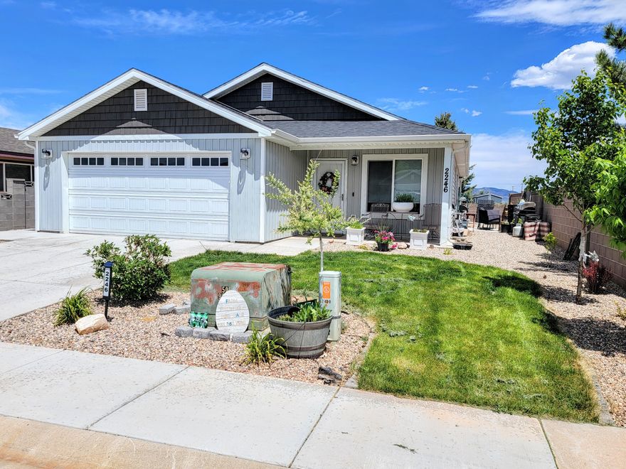 Live the vacation! Welcome to this wonderful home in immaculate condition. This home offers so many upgrades: Whole home water filtration and softener, hot water recirculation pump, 50 gal water heater tank, Quartz counter tops throughout the home, slow close drawers and cabinets, Smart wiring and 1Gig fiber optics (provided by South Central), Cellular blinds for heat & light, LVP flooring, soft water outlet in garage for washing the car, RV fill up, fully landscaped, block walls, smart sprinkler, and easy yard maintenance..
This neighborhood also has an HOA clubhouse with indoor pool, hot tub, weights, kids playground and event area for gatherings.
Not to mention all the recreational activities,  Skiing in Brian Head, National parks and great local restaurants.   WELCOME HOME!