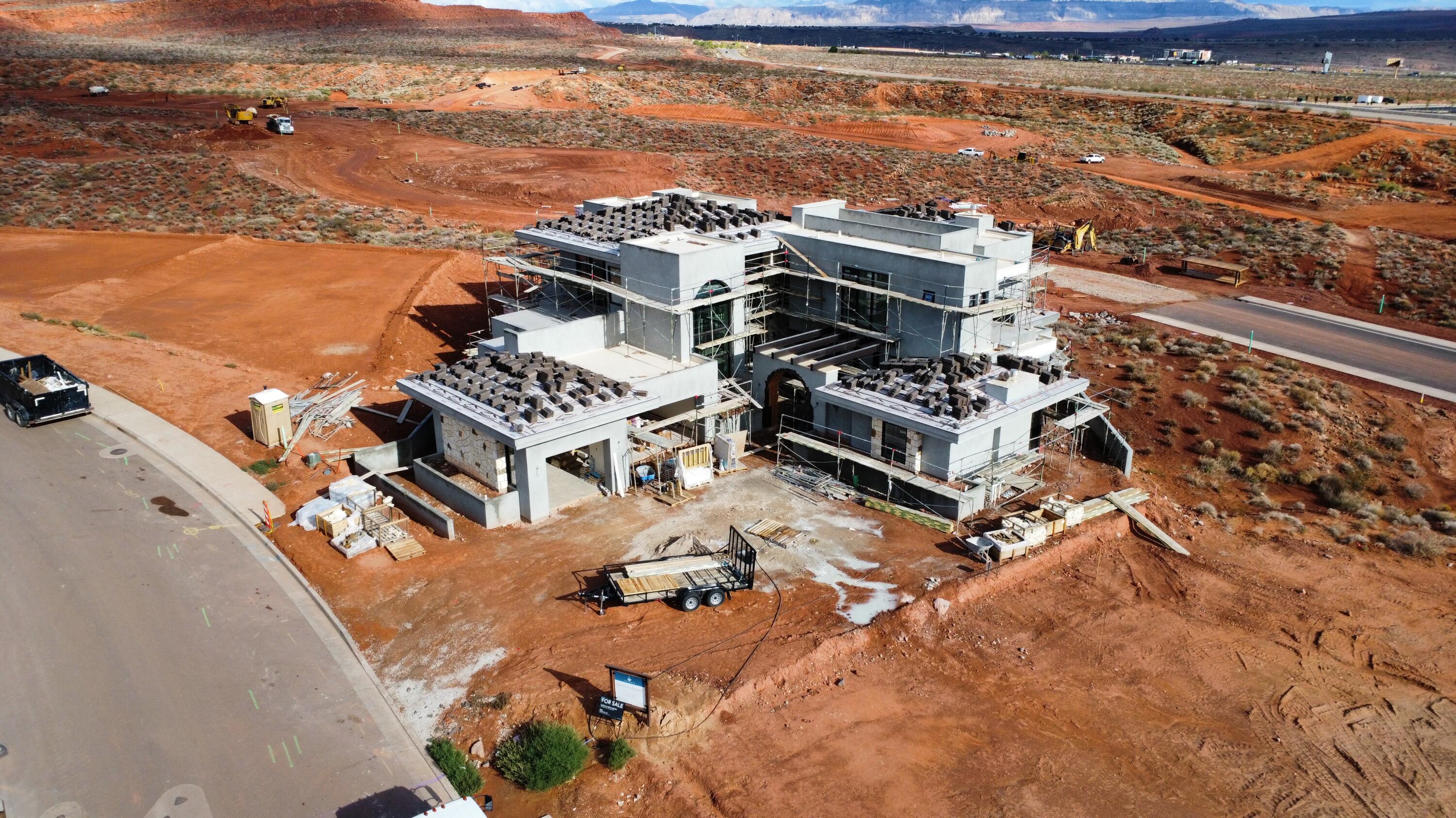 SOLENTE VILLAGE - Residential