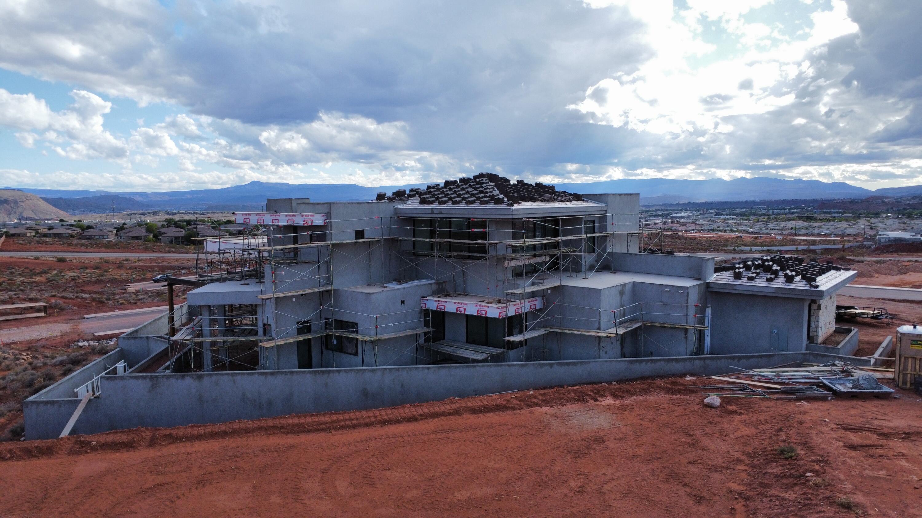 SOLENTE VILLAGE - Residential