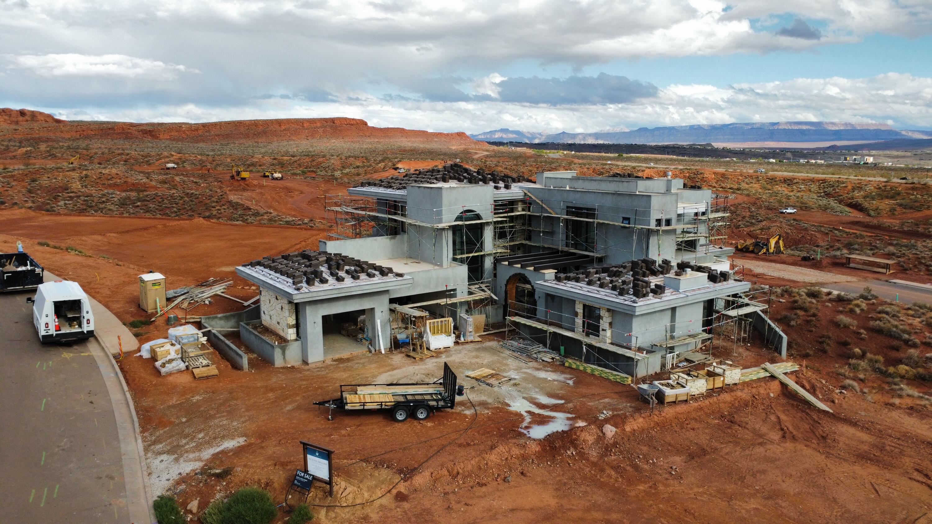 SOLENTE VILLAGE - Residential