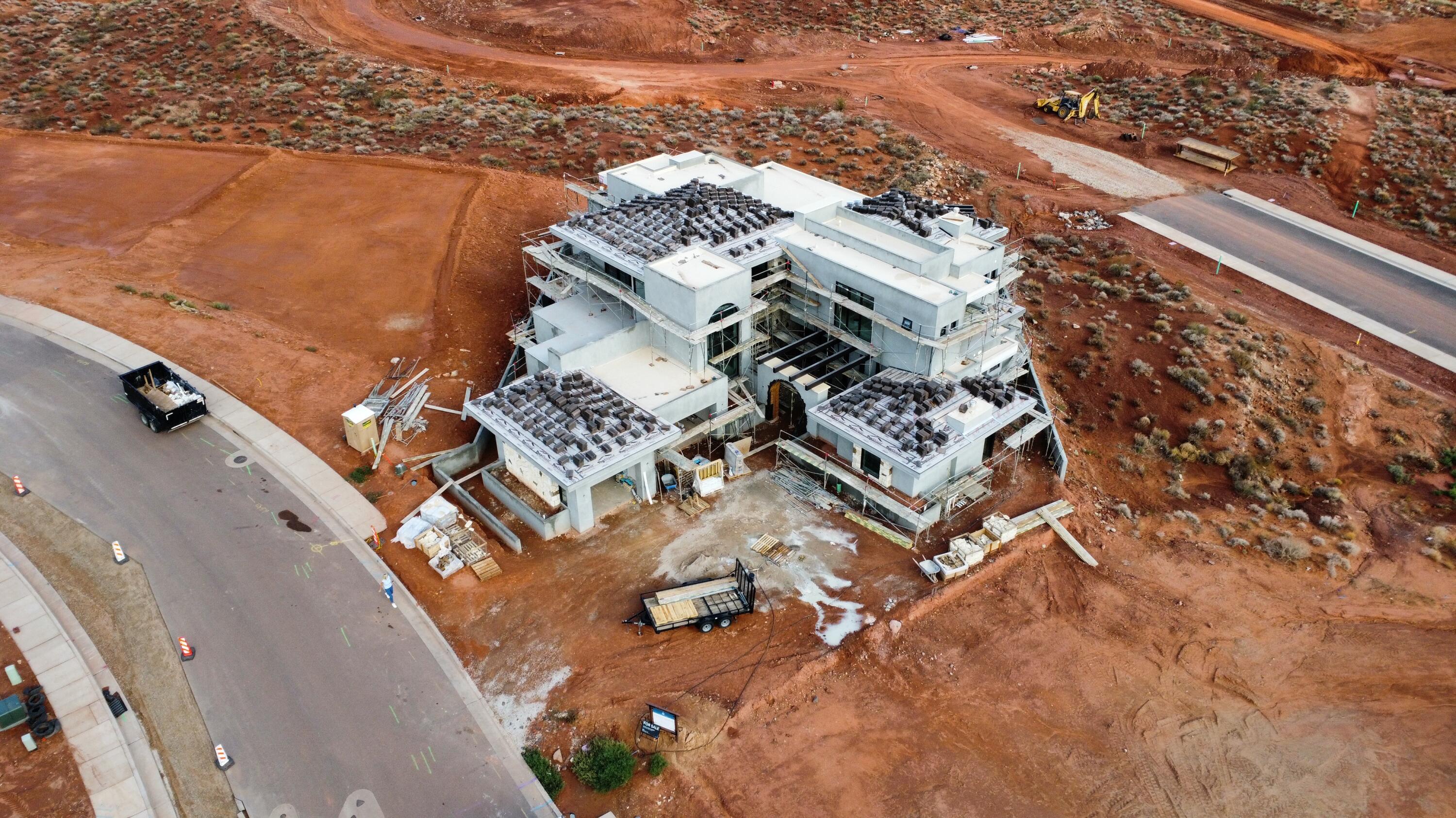 SOLENTE VILLAGE - Residential