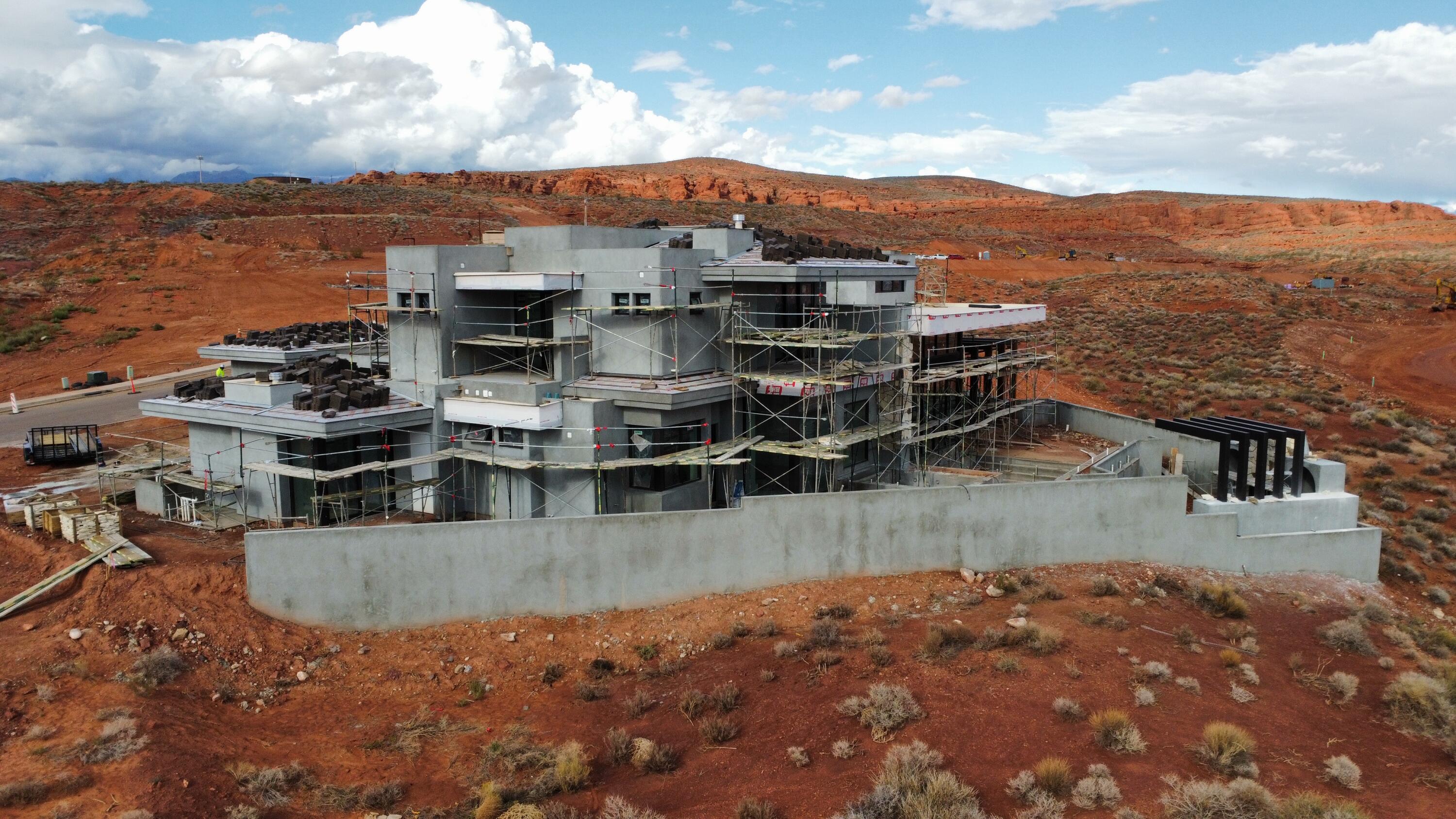 SOLENTE VILLAGE - Residential