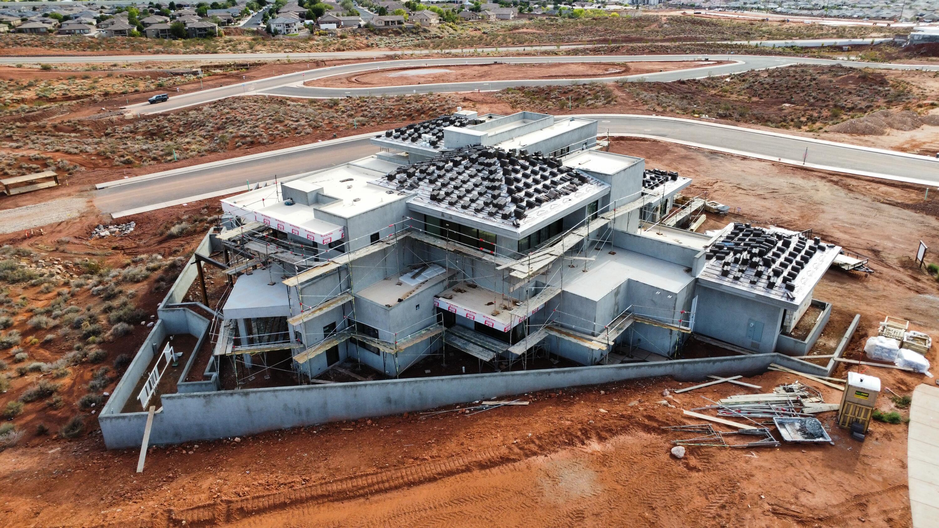 SOLENTE VILLAGE - Residential