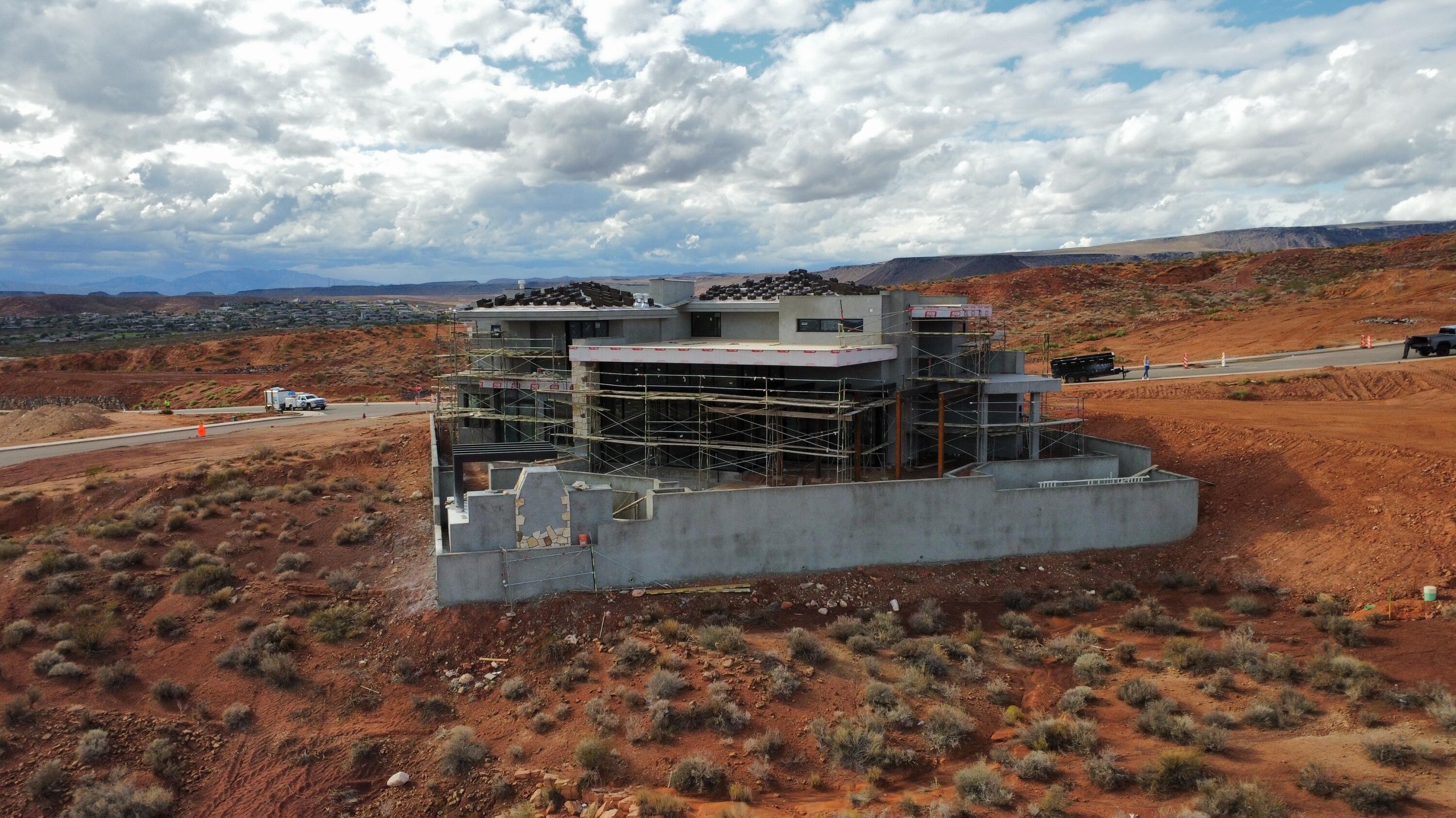 SOLENTE VILLAGE - Residential