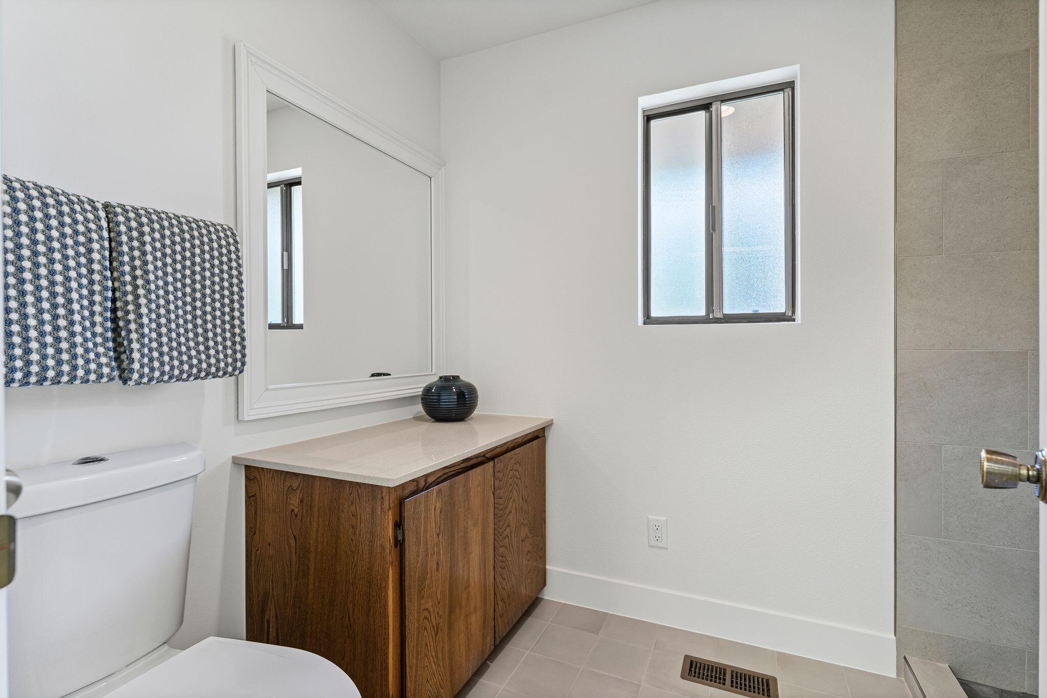 BLOOMINGTON HILLS - Residential