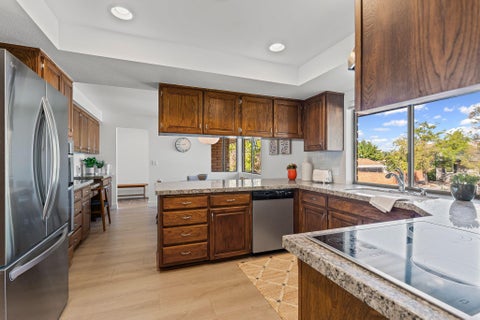 Tiny photo for 3016 S SWEETGUM CIR, Saint George, UT 84790 (MLS # 26-268935)