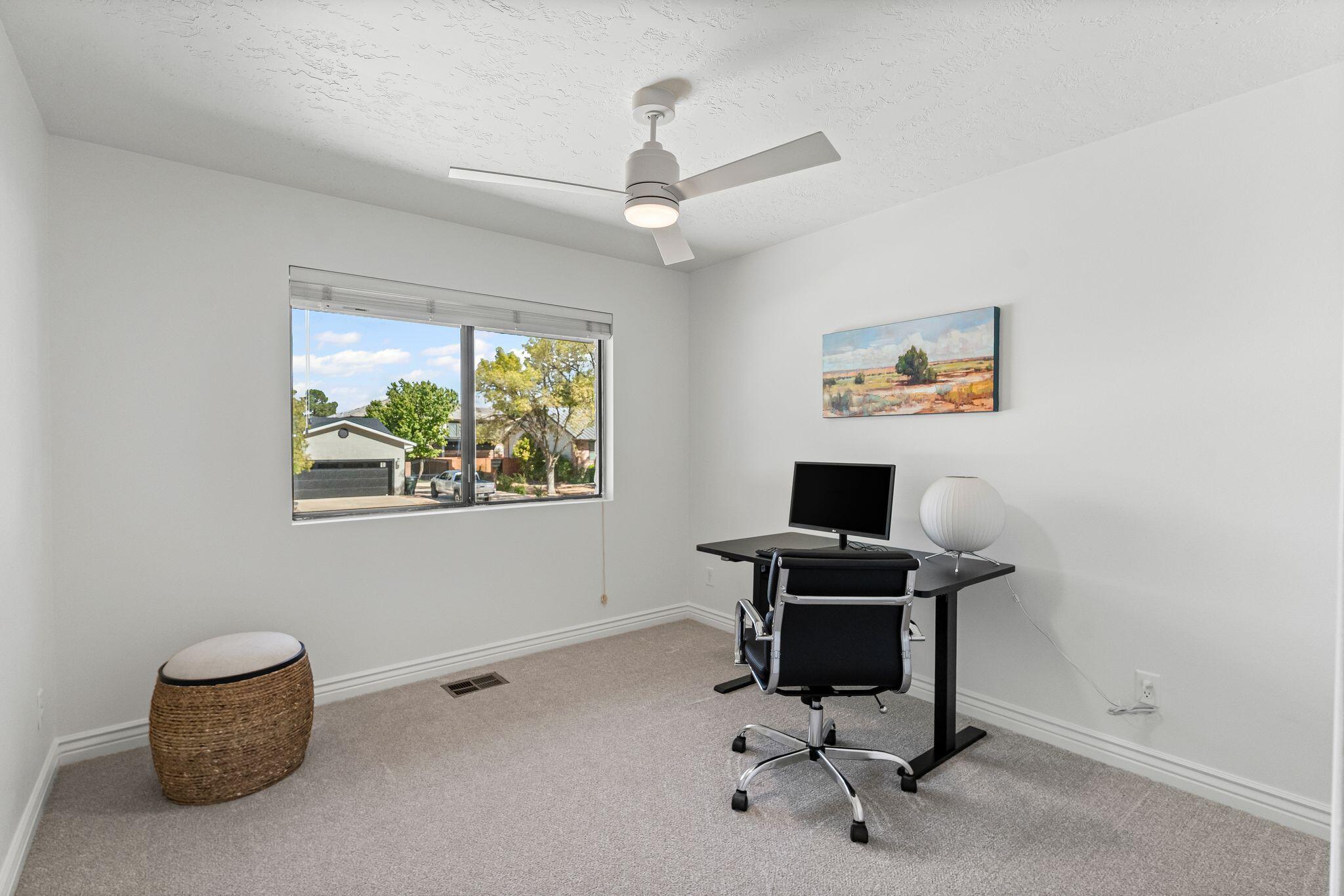 BLOOMINGTON HILLS - Residential